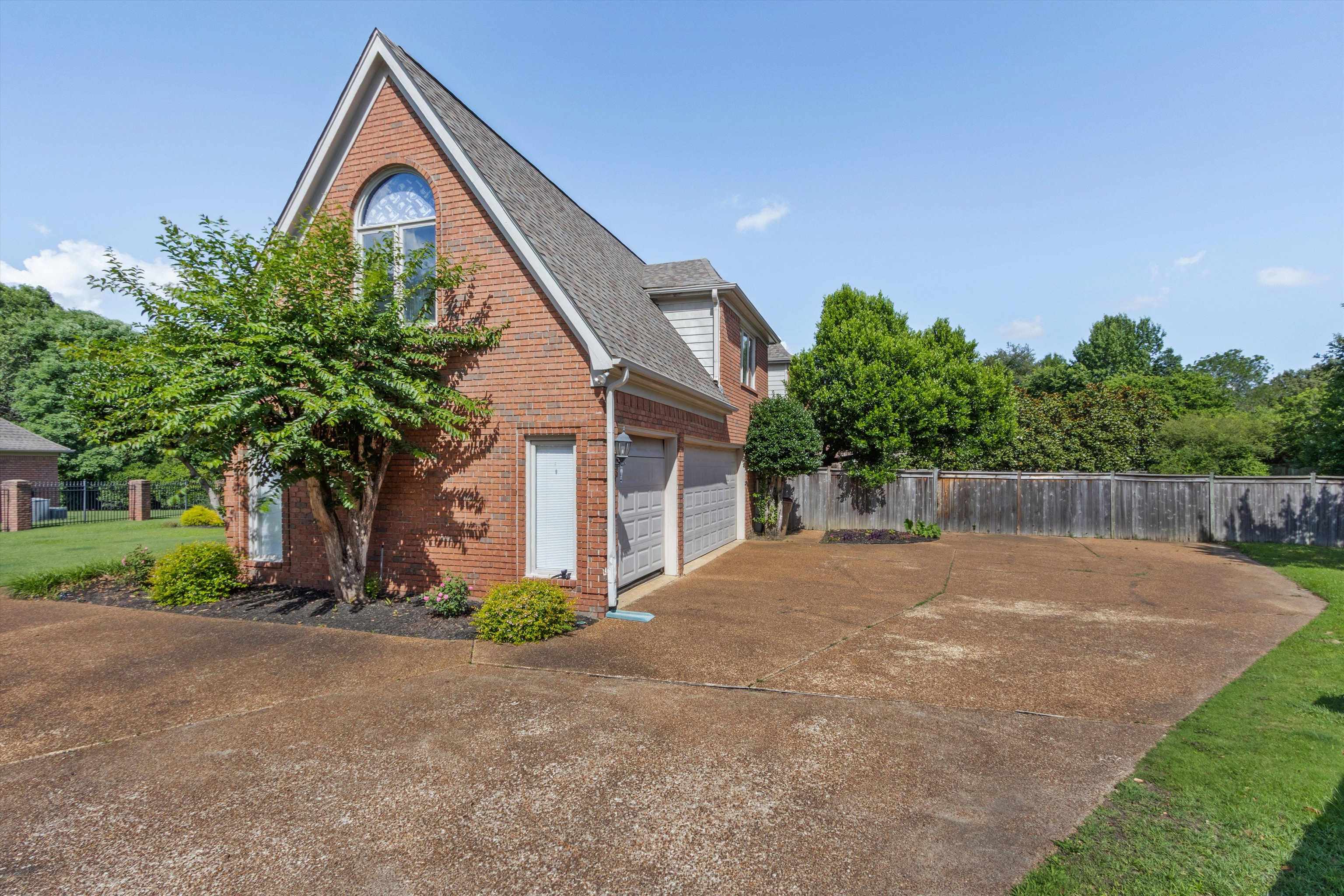 3606 Fairwood Cv Property Photo 3