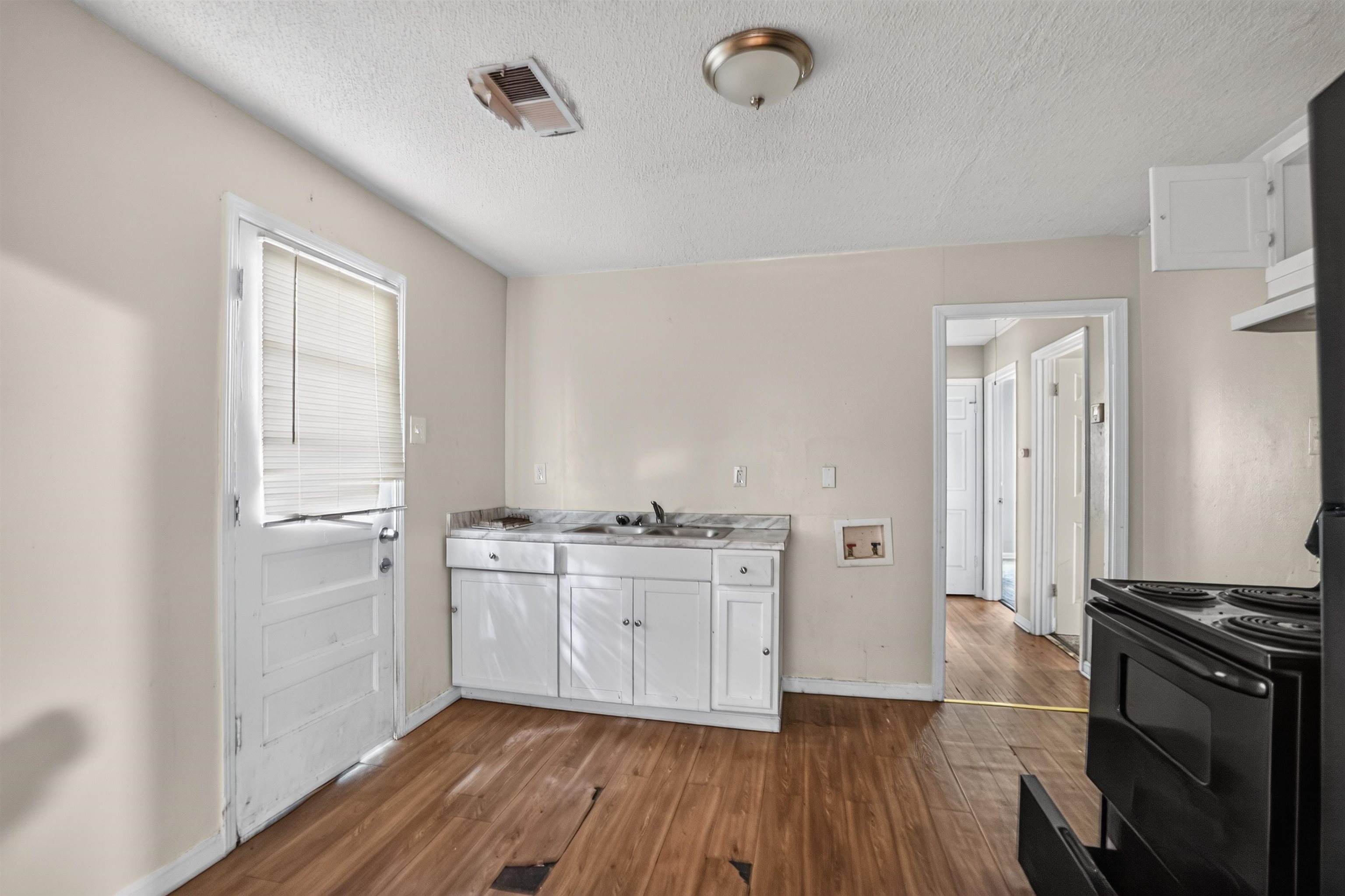 3503 Wilshire Rd Property Photo 11