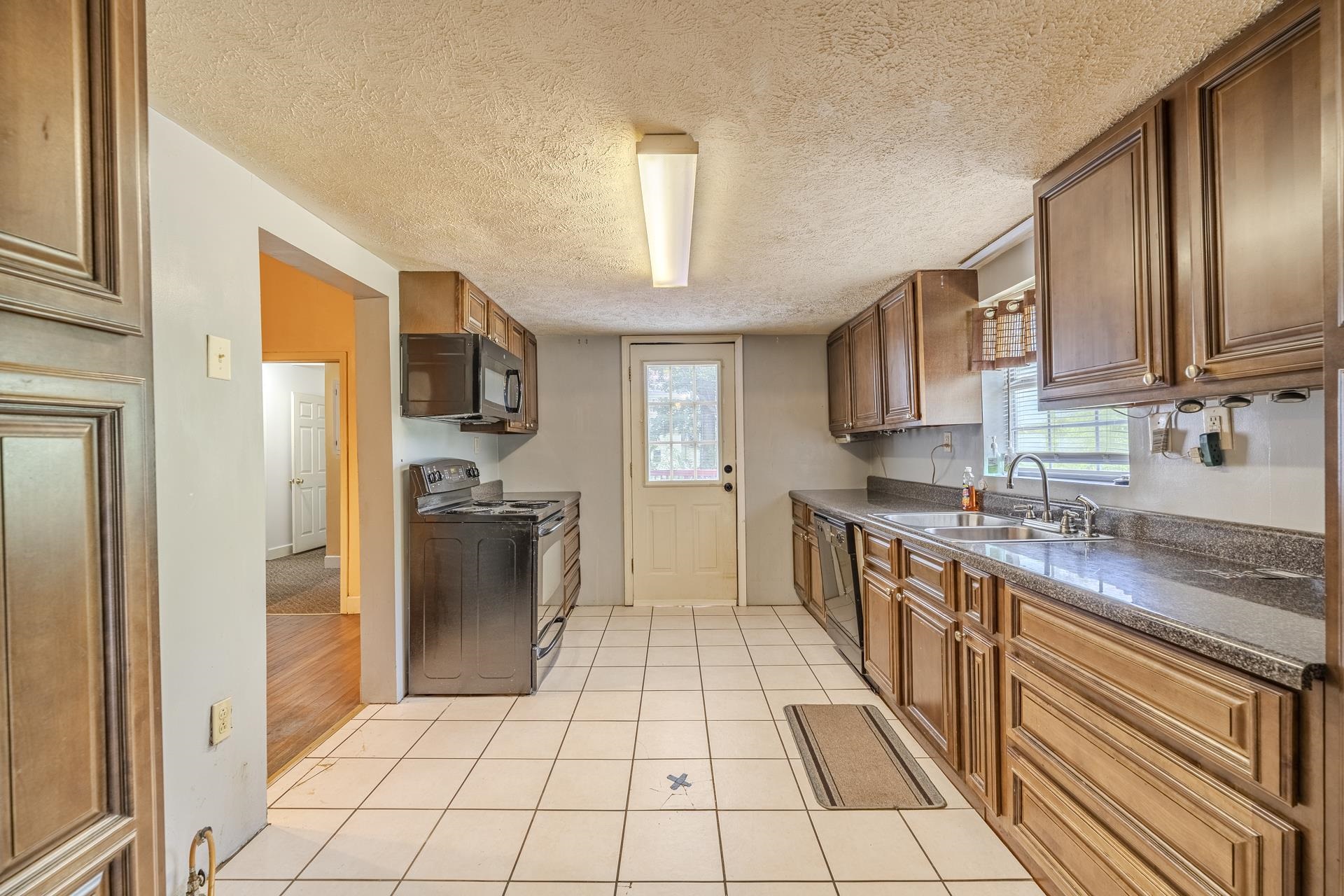 417 Tennessee St Property Photo 2