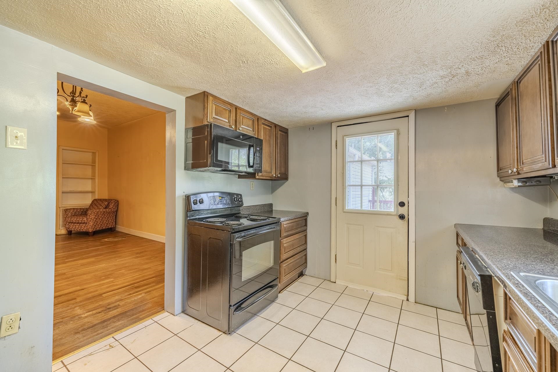417 Tennessee St Property Photo 3