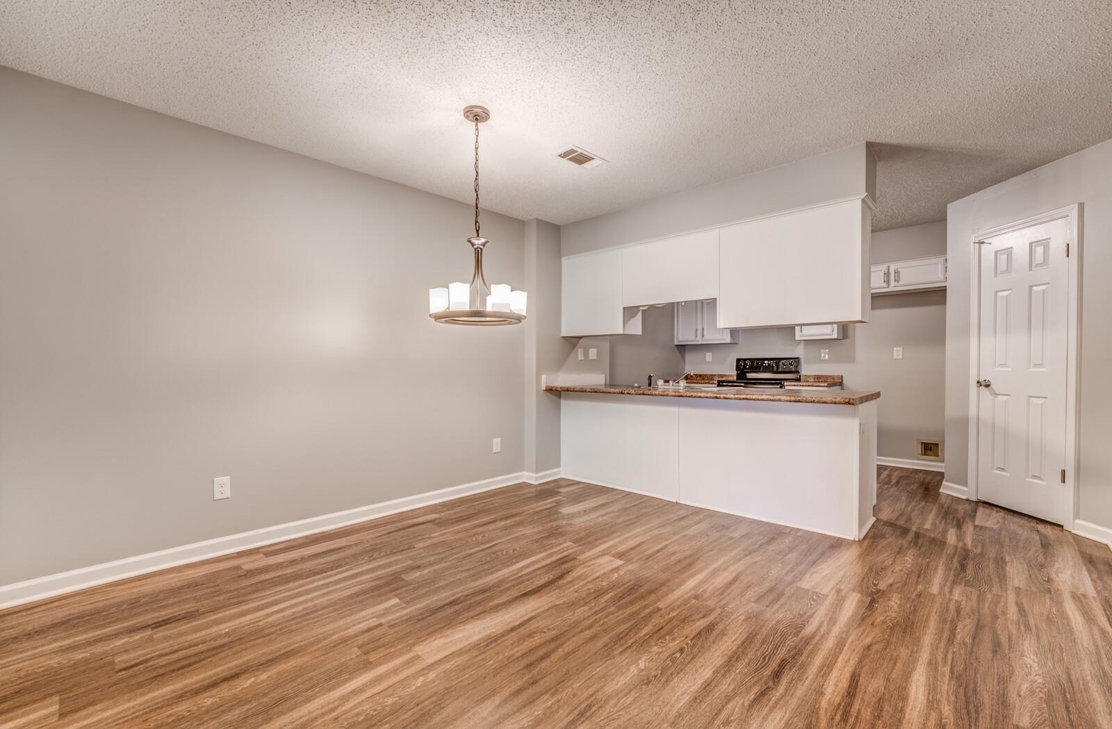 3612 Sunray Cv Property Photo 9