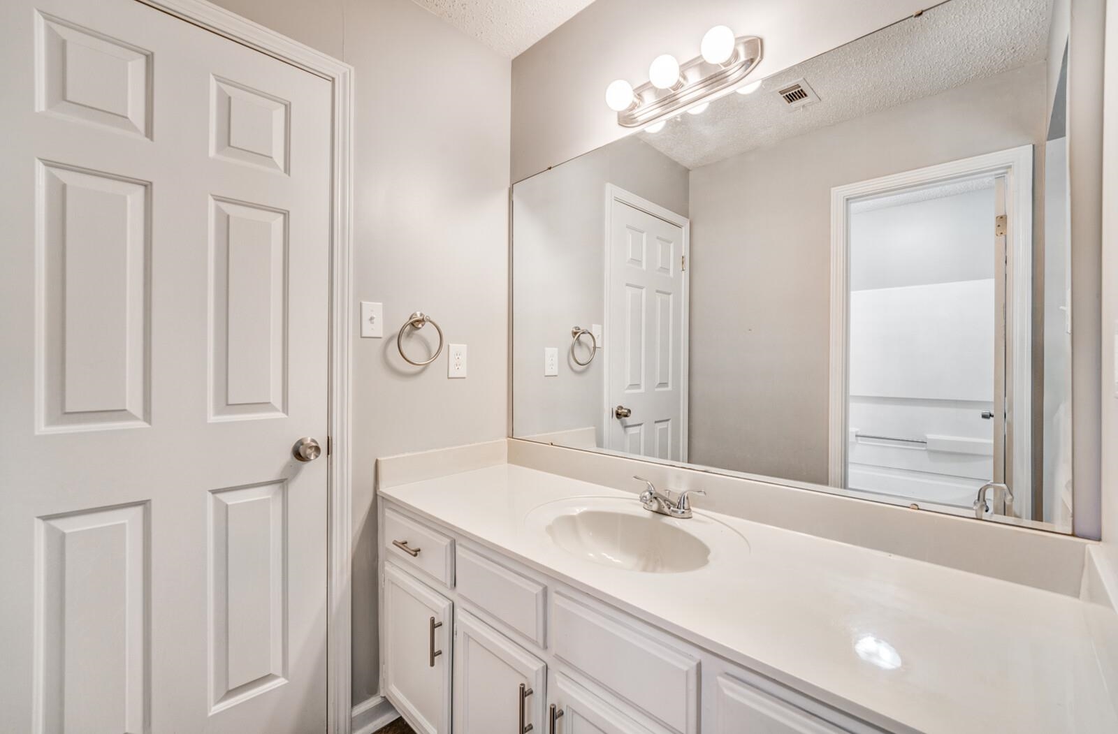 3612 Sunray Cv Property Photo 13