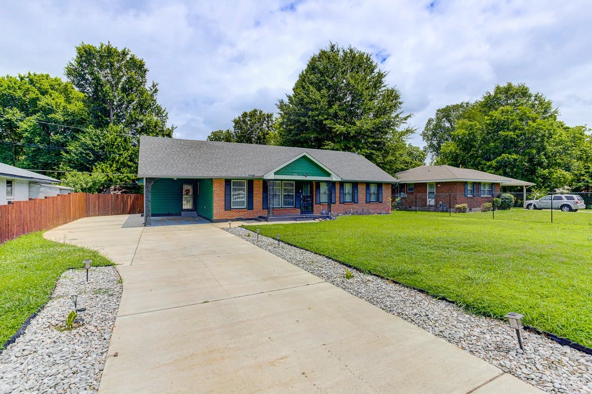 1744 Goodhaven Dr Property Photo 1