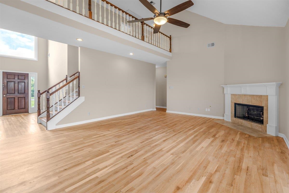 8976 Lindstrom Dr Property Photo 7