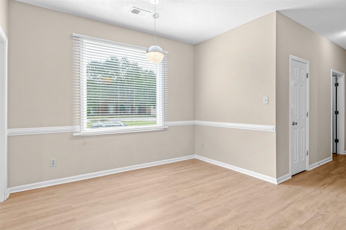 8976 Lindstrom Dr Property Photo 13