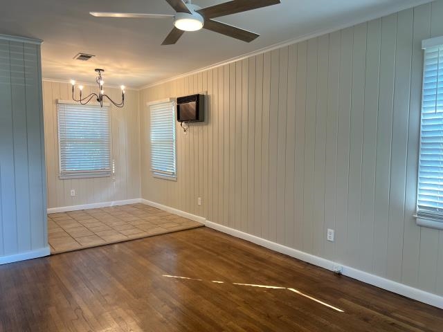 170 Wilson St Property Photo 6