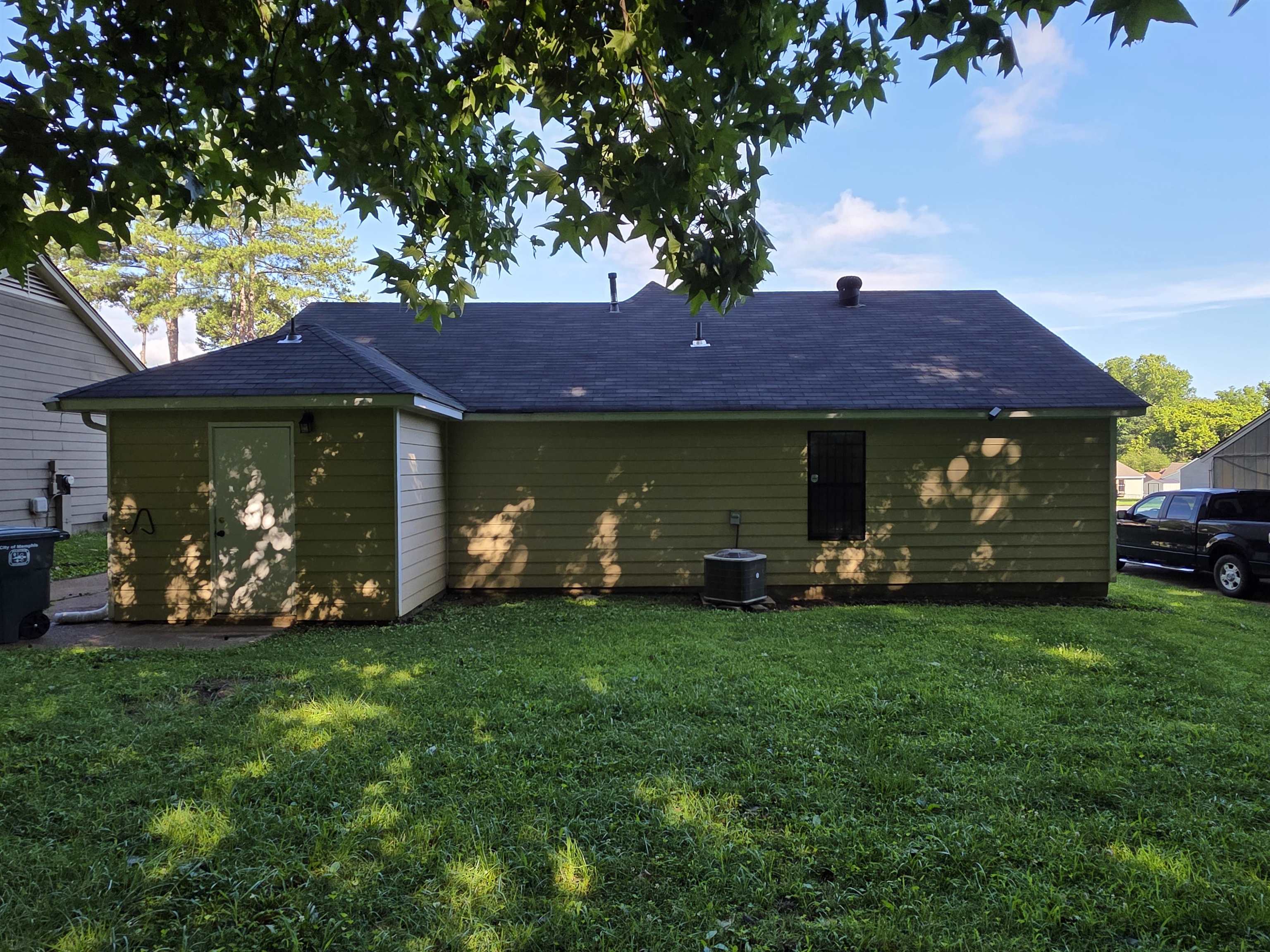 3834 Windermere Dr Property Photo 2