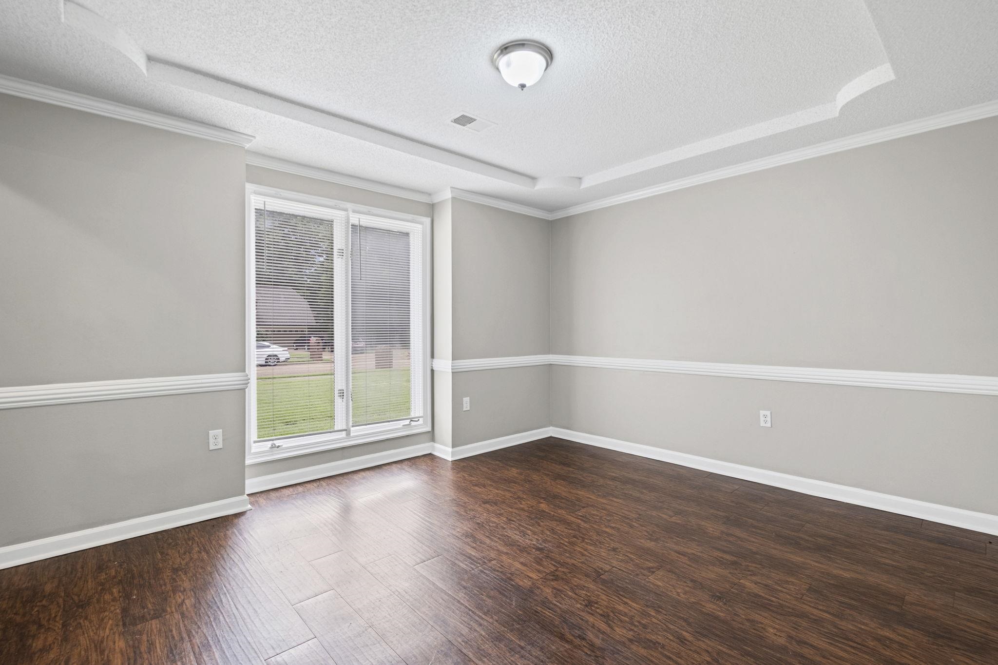 3990 Clubview Dr Property Photo 15