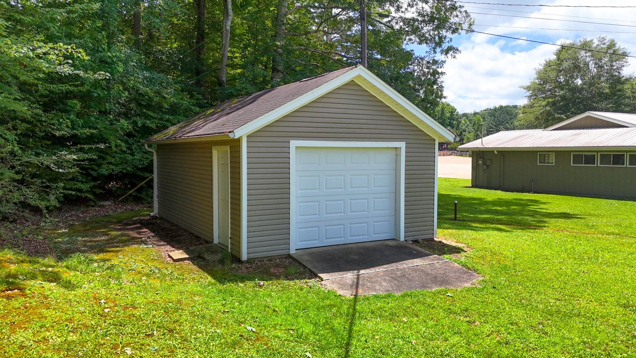 31 Clemons Dr Property Photo 5
