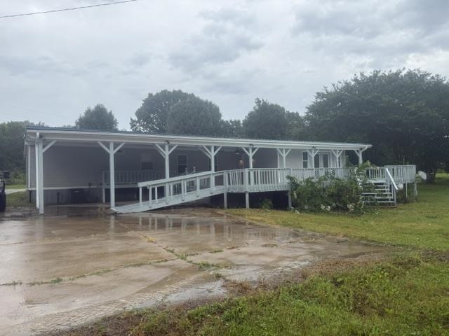 1100 PINE TOP RD Property Photo 1