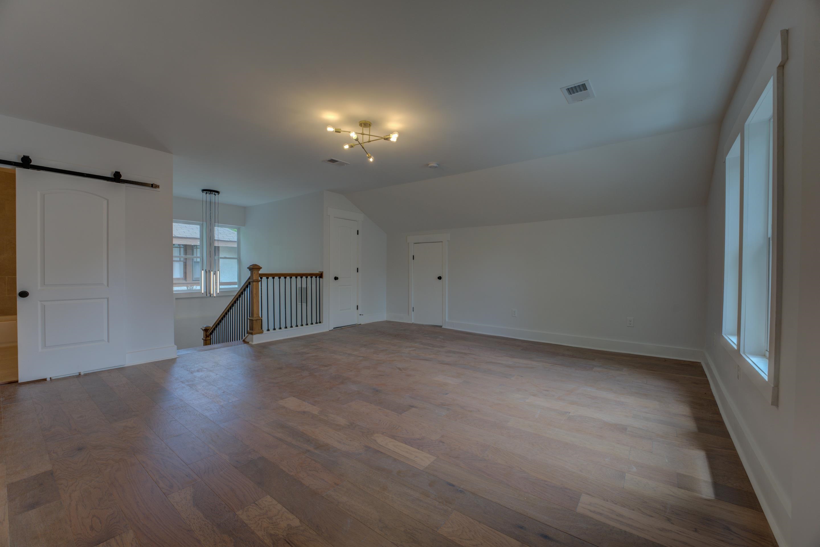 857 E Parkway St S Property Photo 24