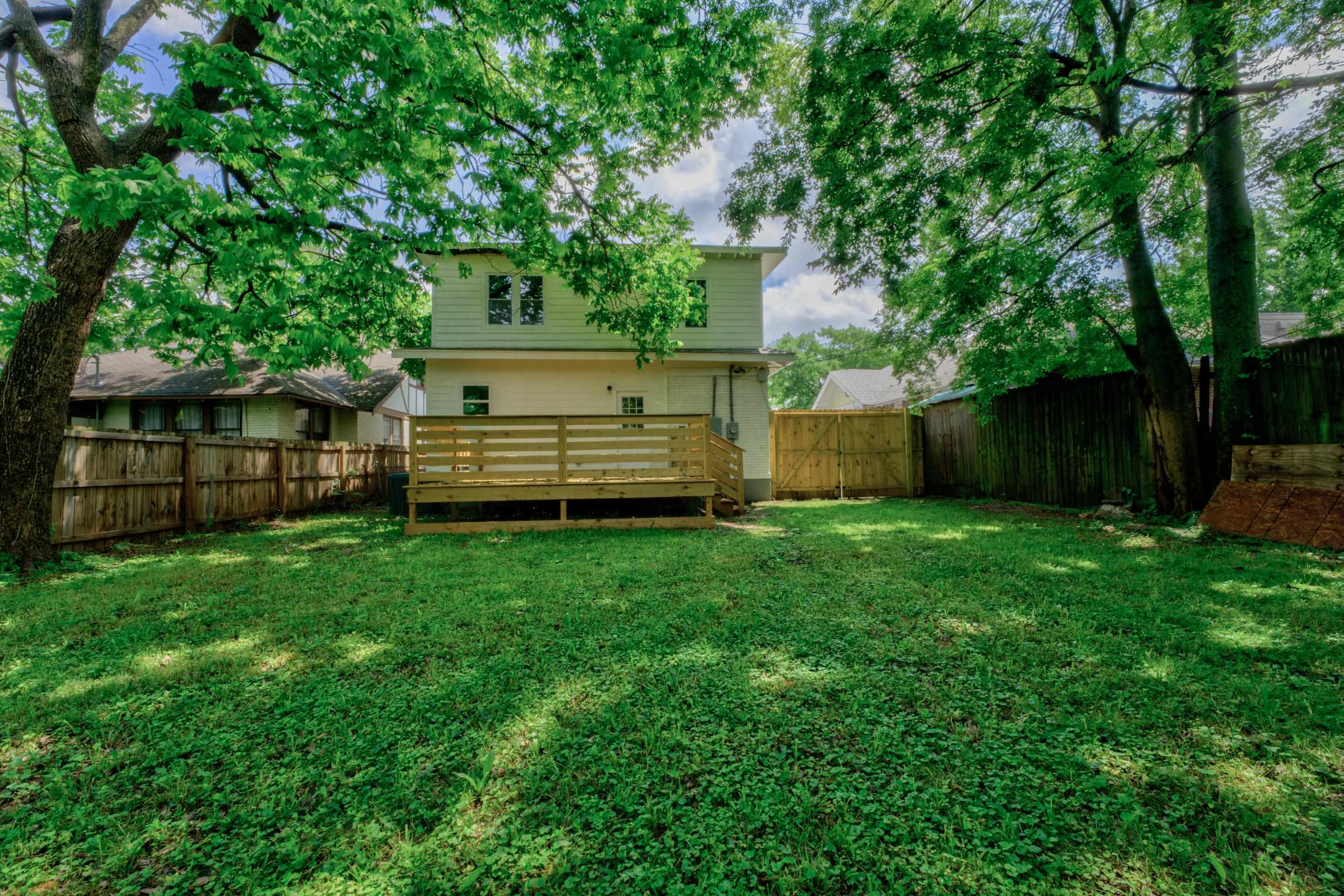 857 E Parkway St S Property Photo 35