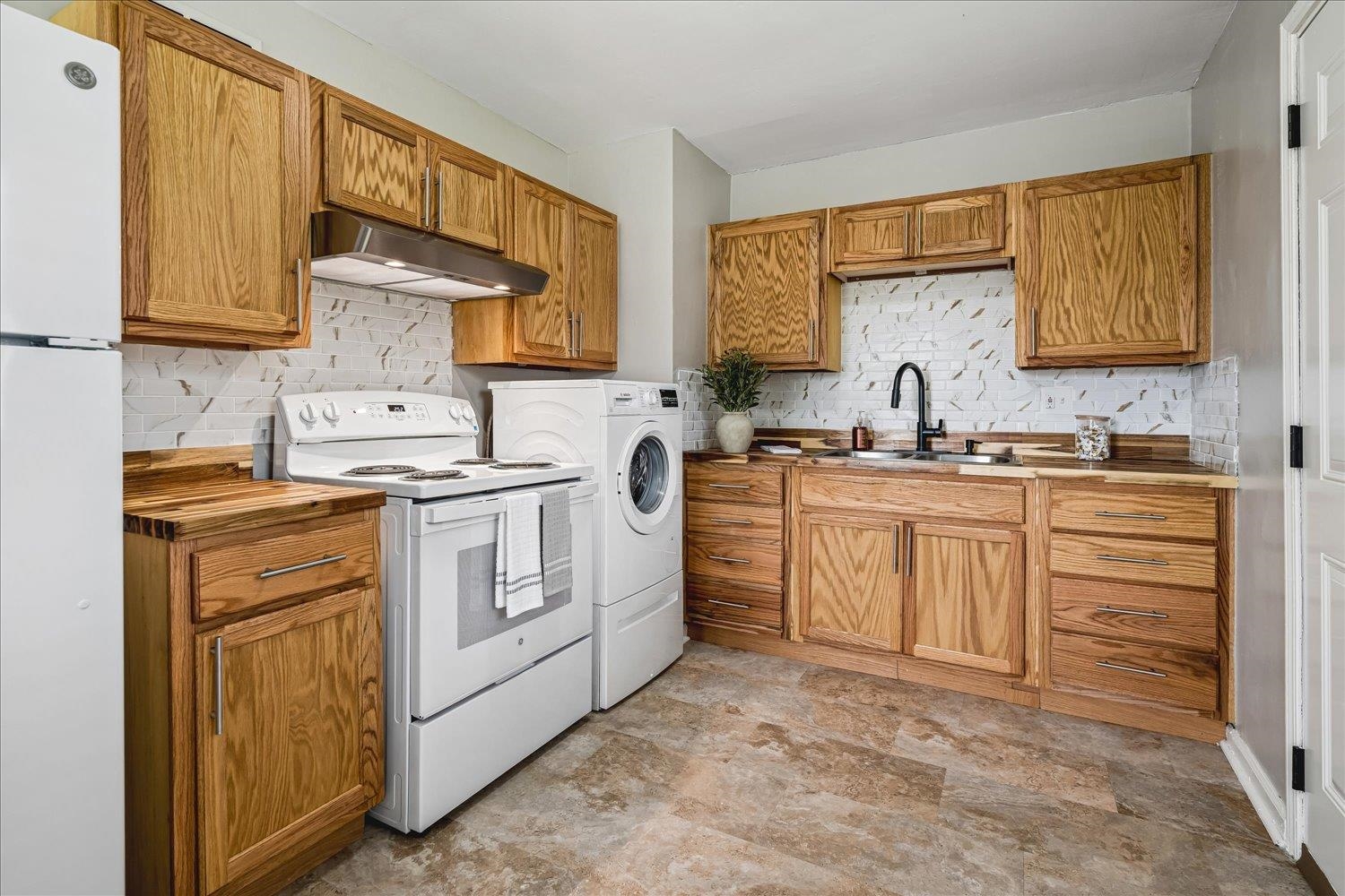 4883 Kimball Rd Property Photo 13