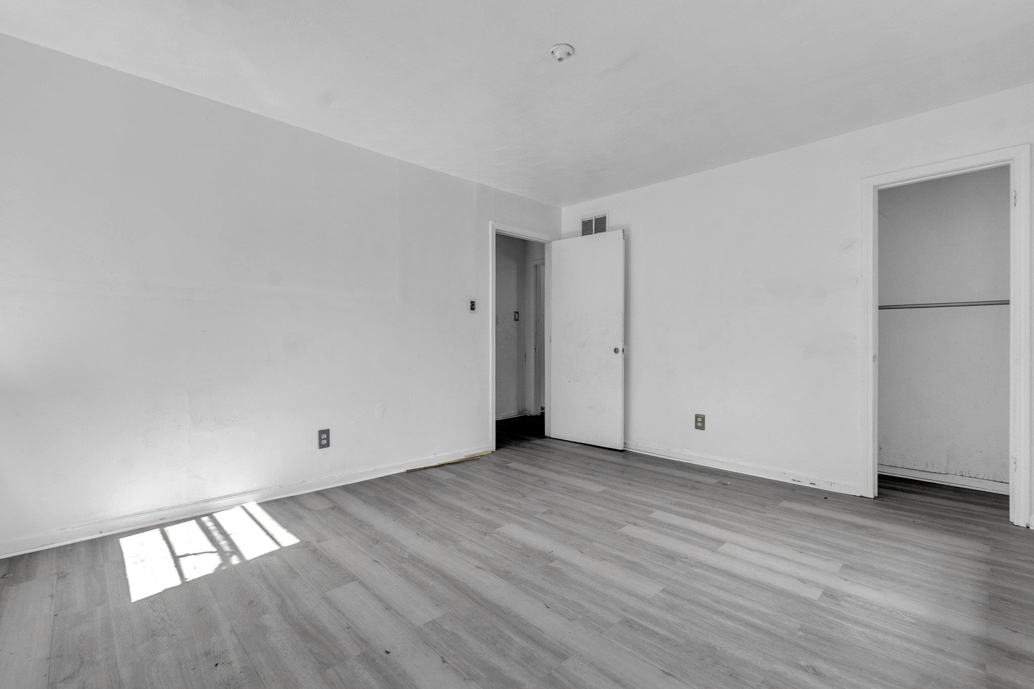 1574 Leland St Property Photo 9