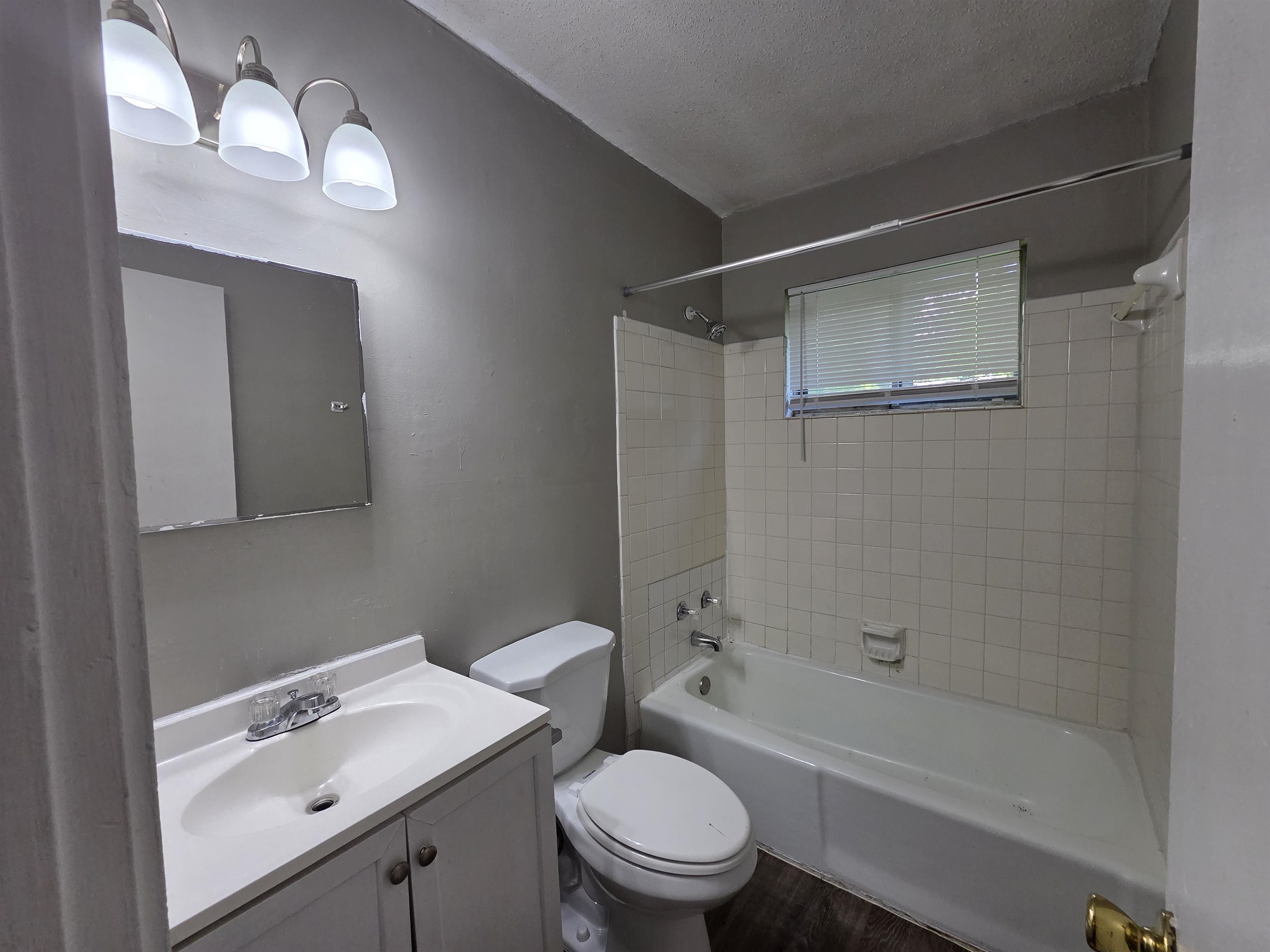 3277 Valley Stream Cv Property Photo 5