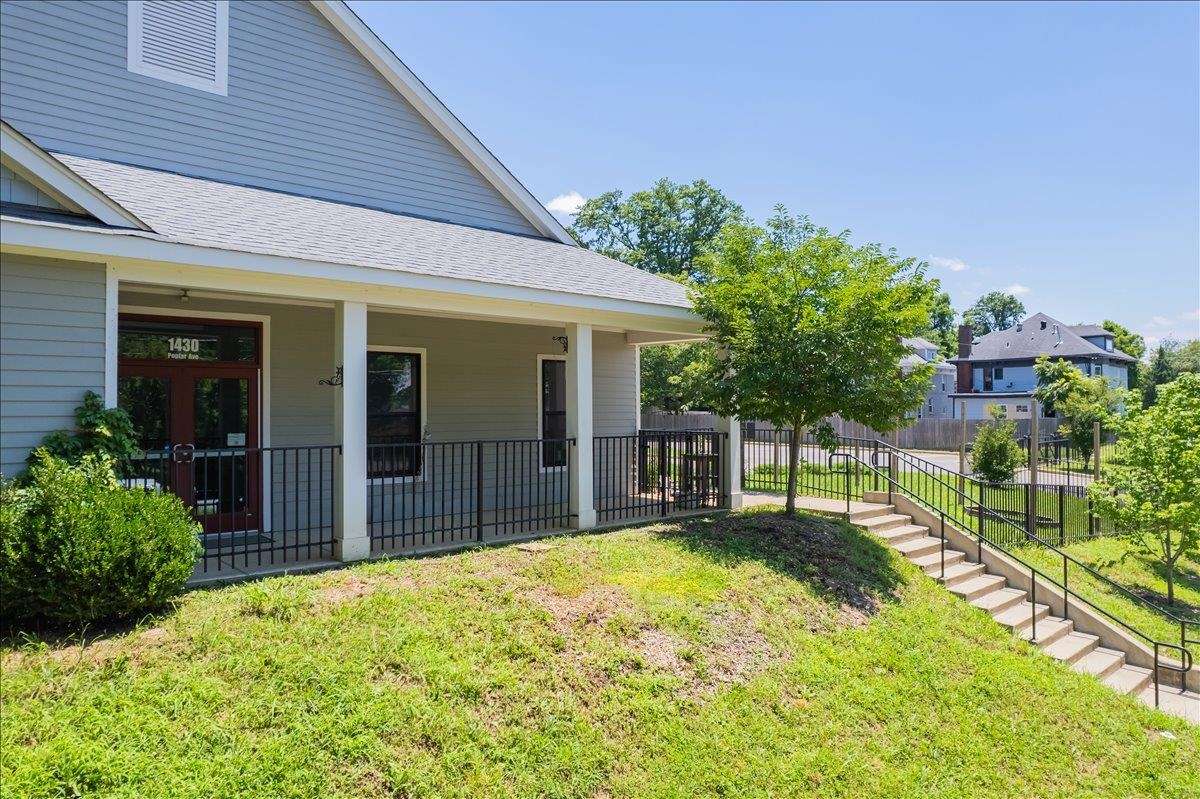 1430 Poplar Ave Property Photo 33