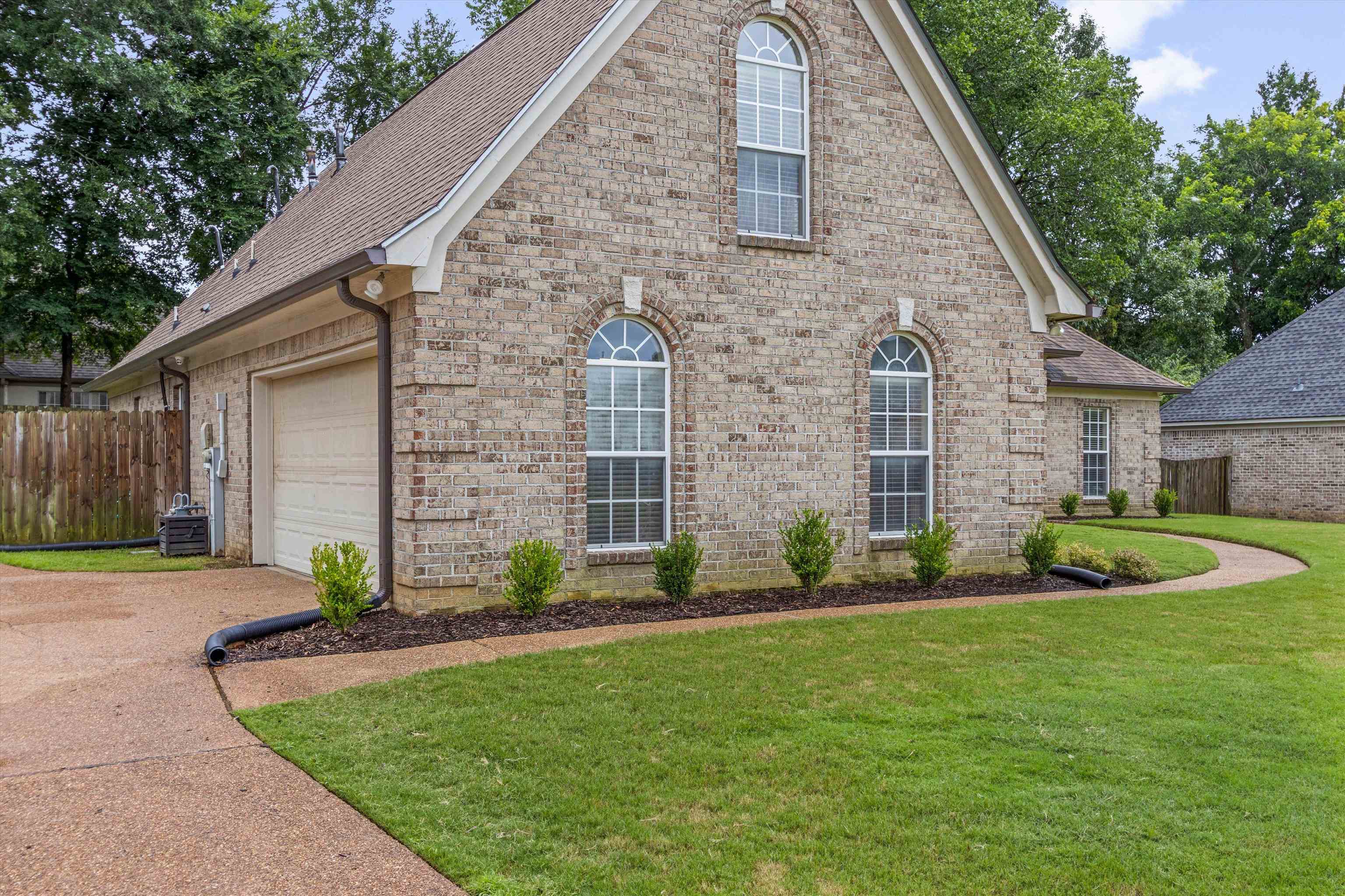 12311 Afton Pl Property Photo 3