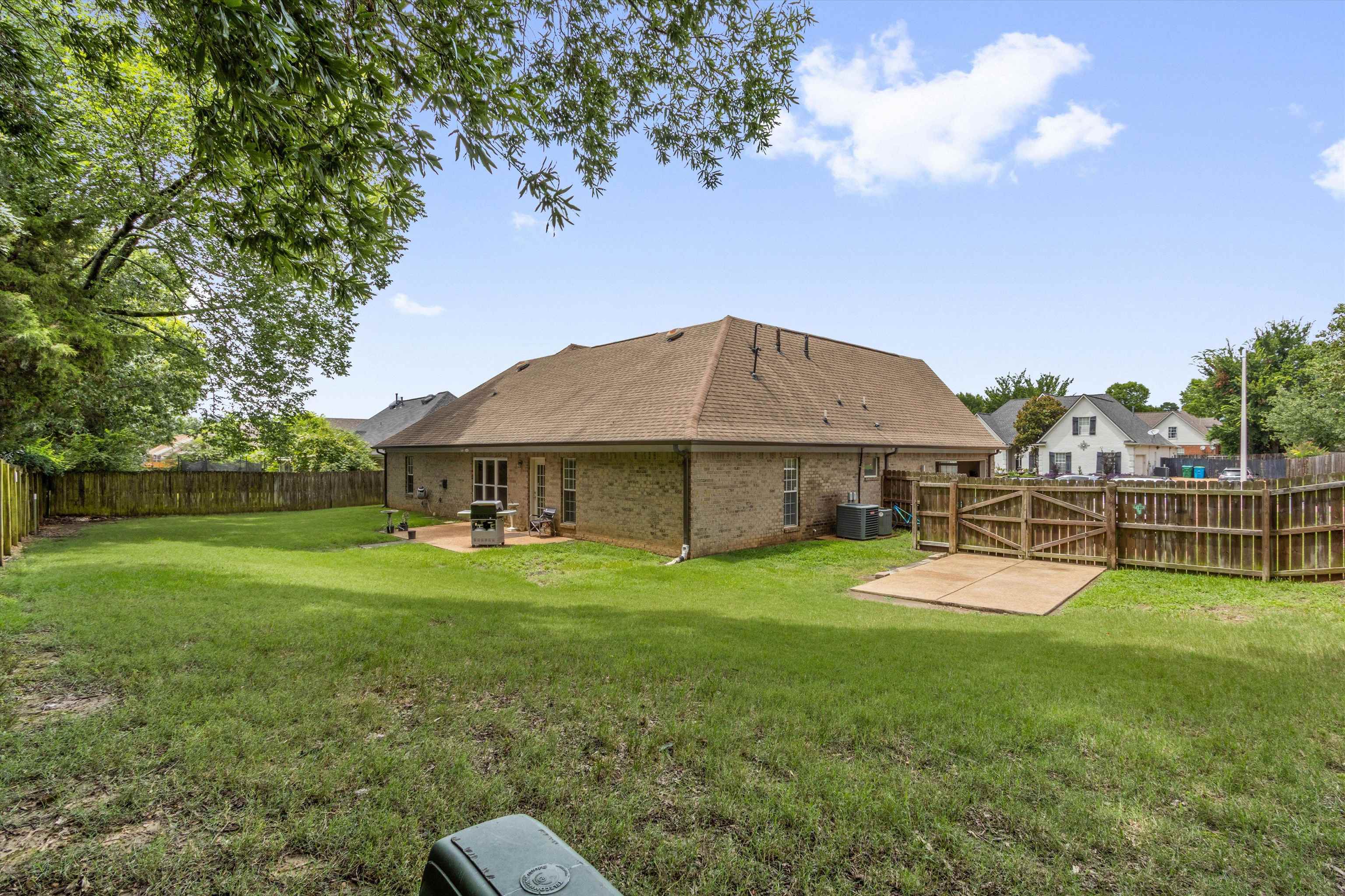 12311 Afton Pl Property Photo 27