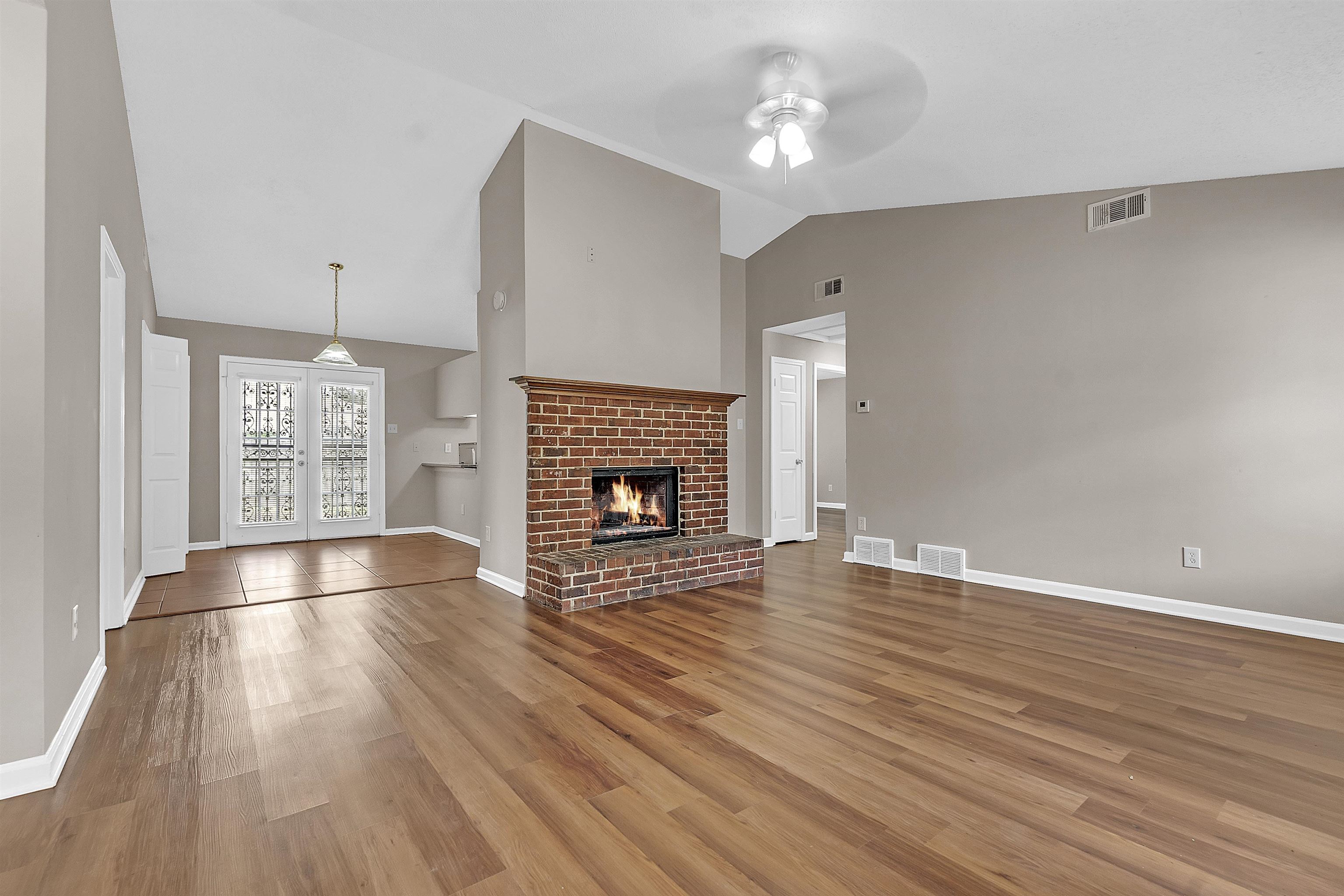 7164 Peppermill Ln Property Photo 6