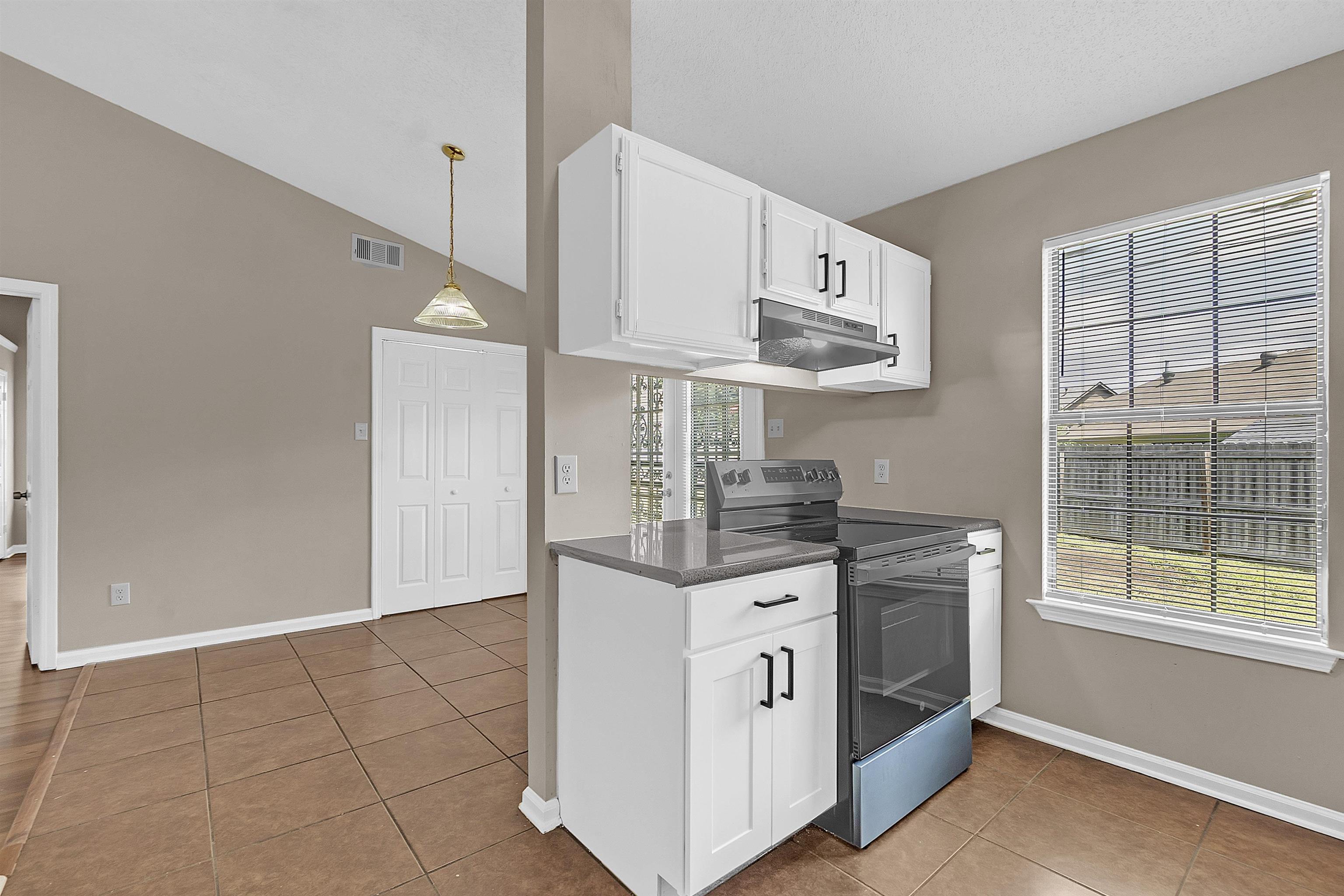 7164 Peppermill Ln Property Photo 9