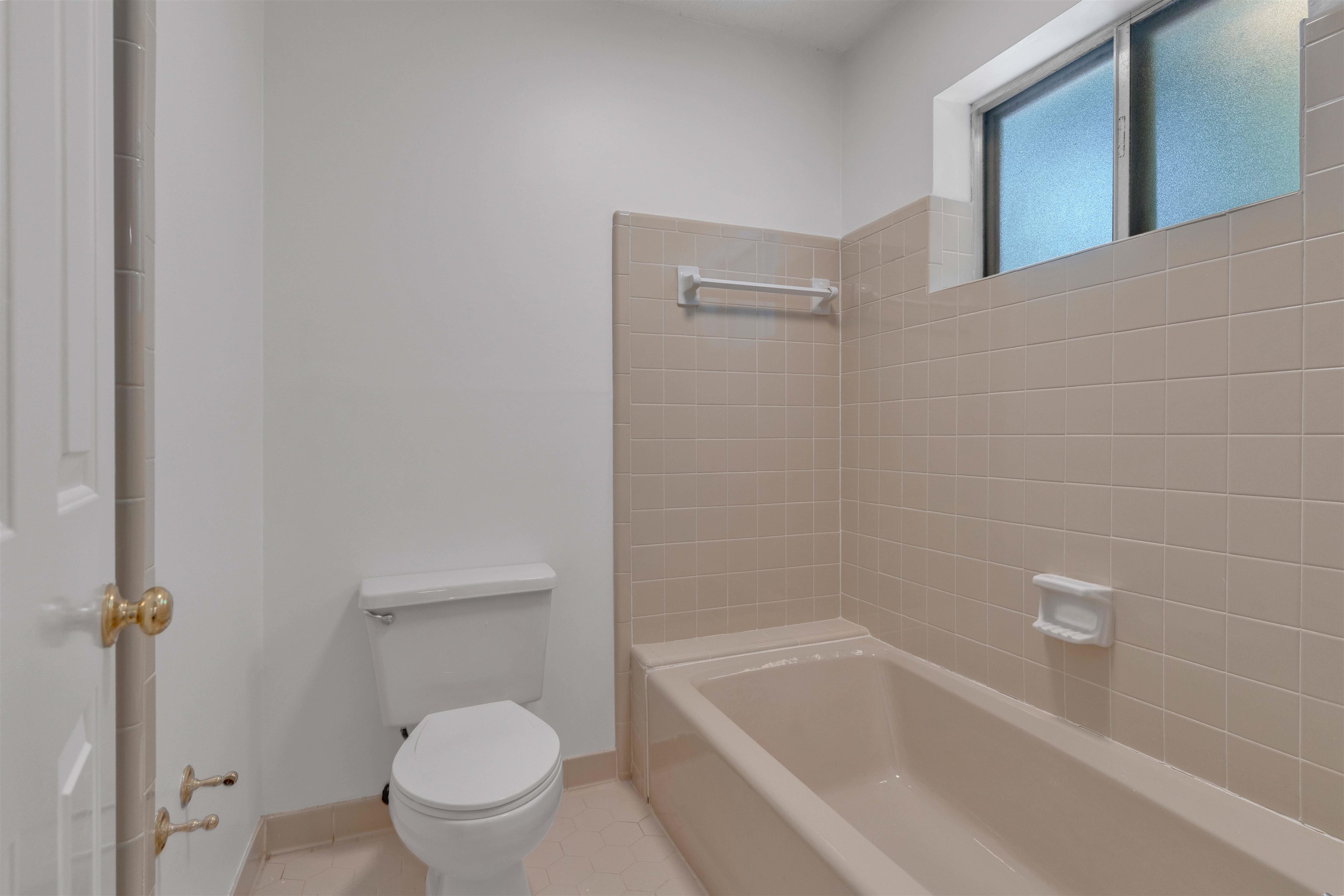 2391 Yester Oaks Dr Property Photo 20
