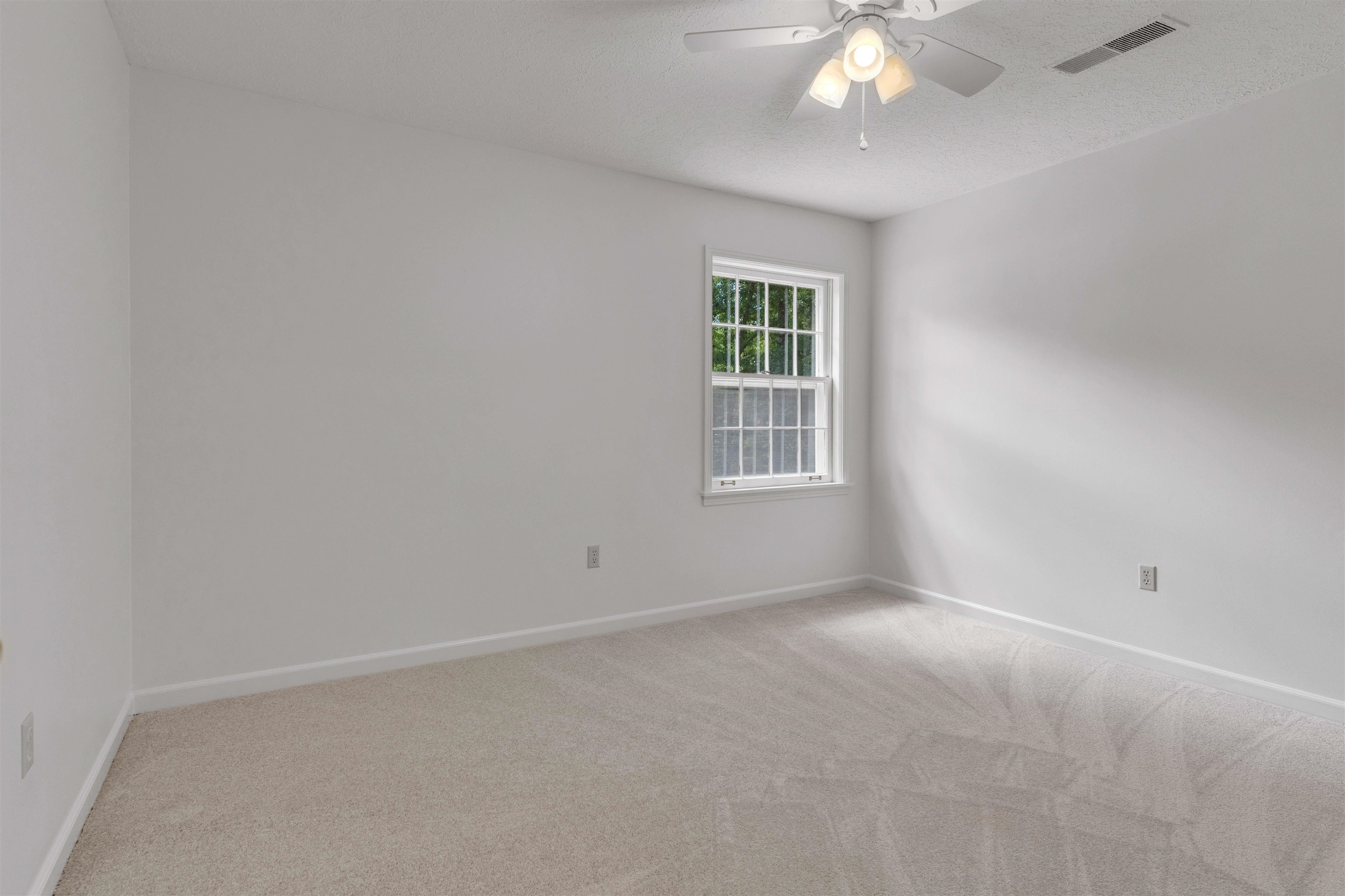 2391 Yester Oaks Dr Property Photo 22
