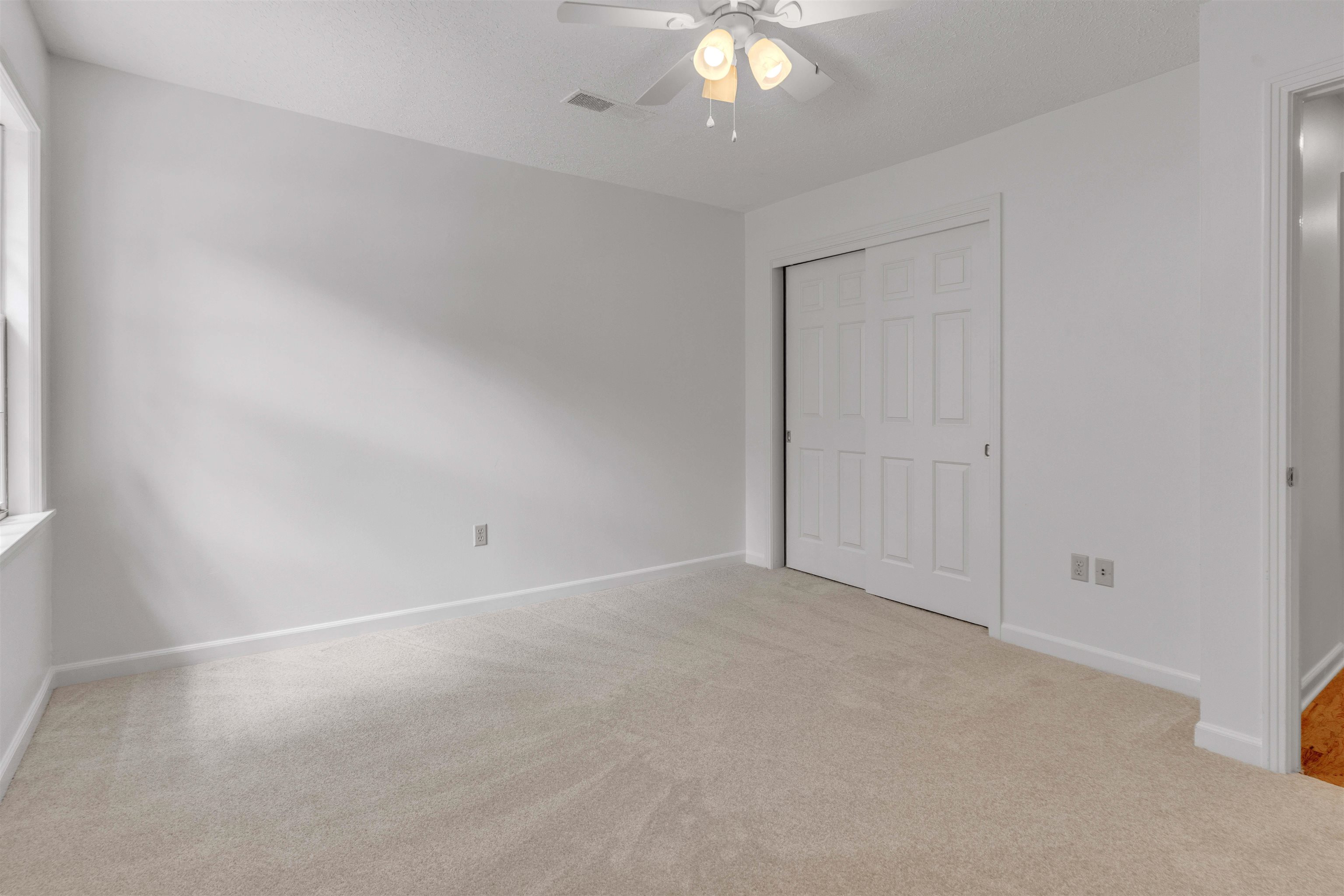 2391 Yester Oaks Dr Property Photo 23