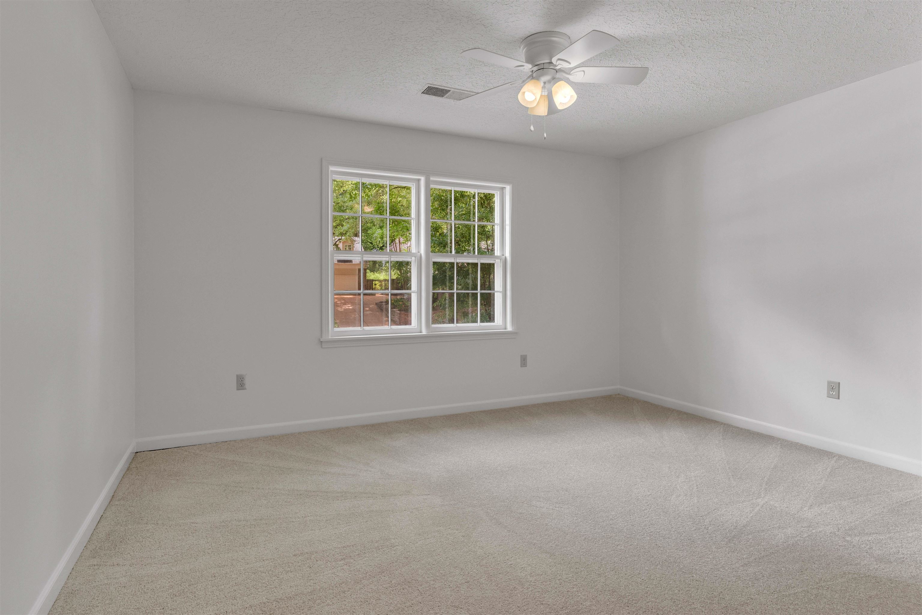 2391 Yester Oaks Dr Property Photo 25