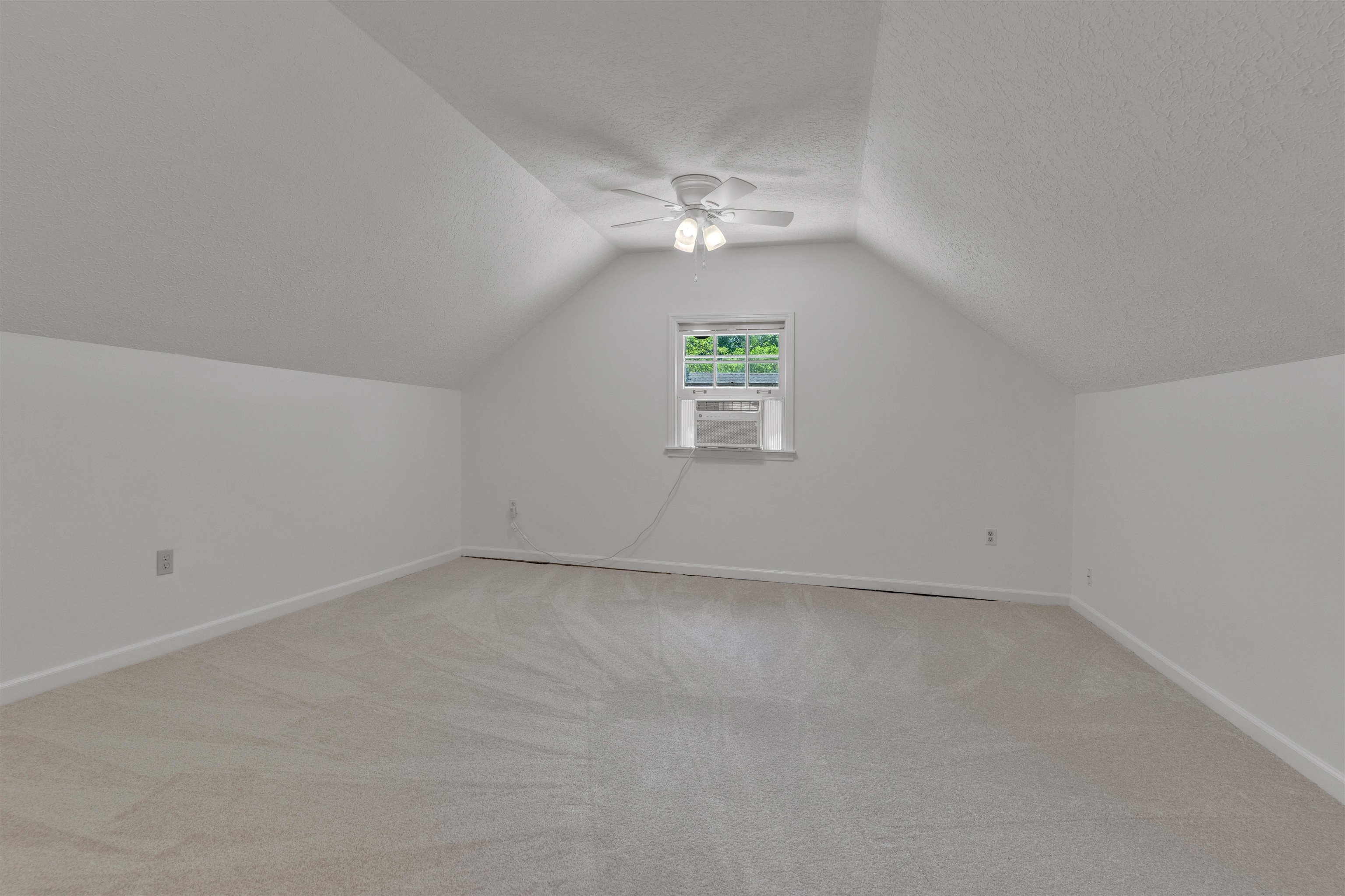 2391 Yester Oaks Dr Property Photo 29