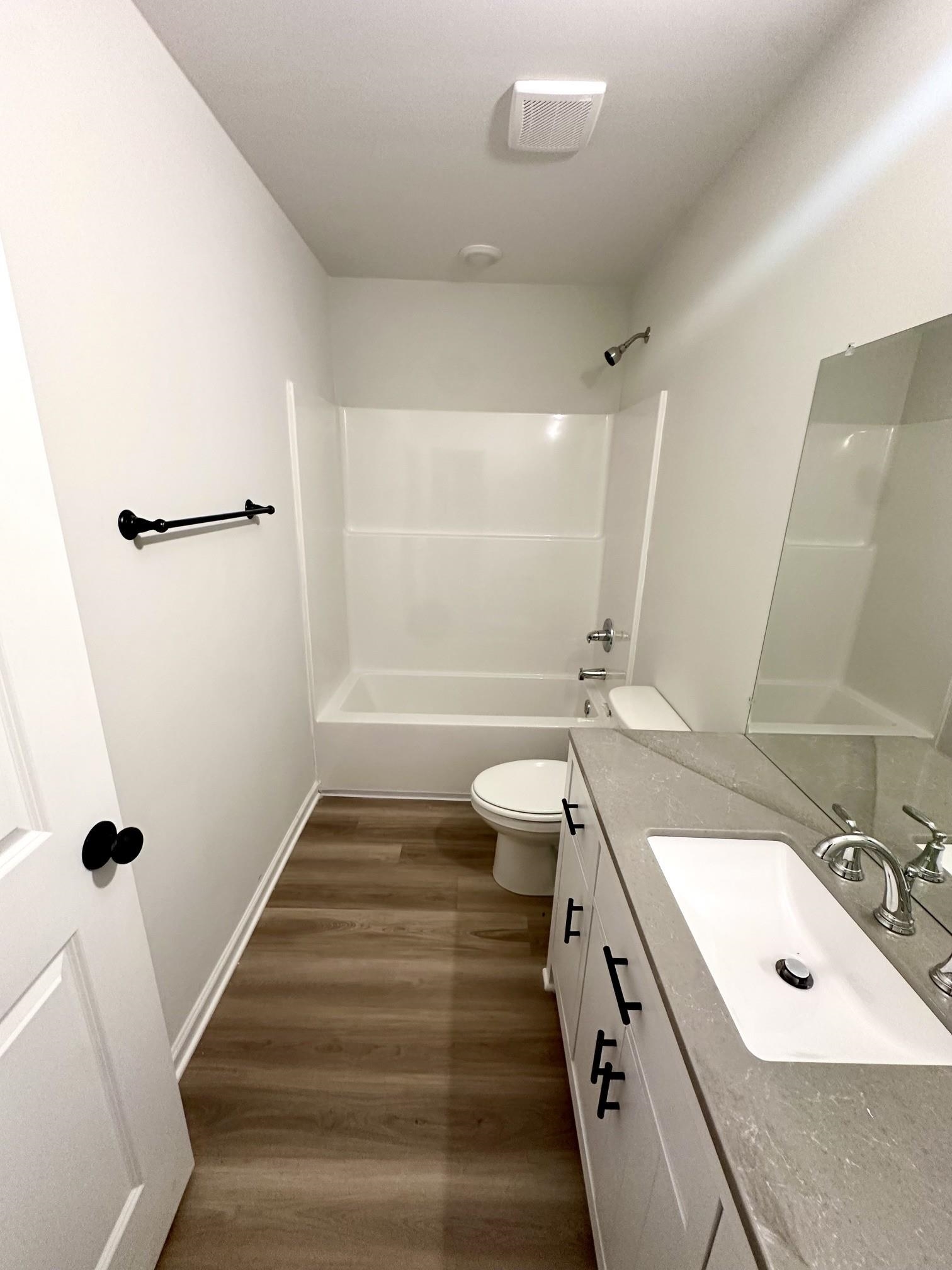 4446 Suncrest Dr Property Photo 4