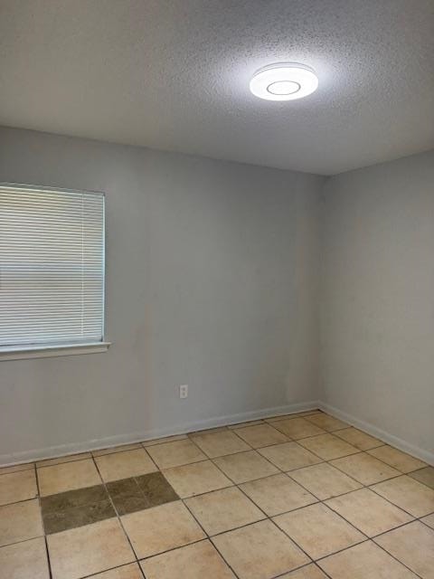 4334 Melwood St Property Photo 15