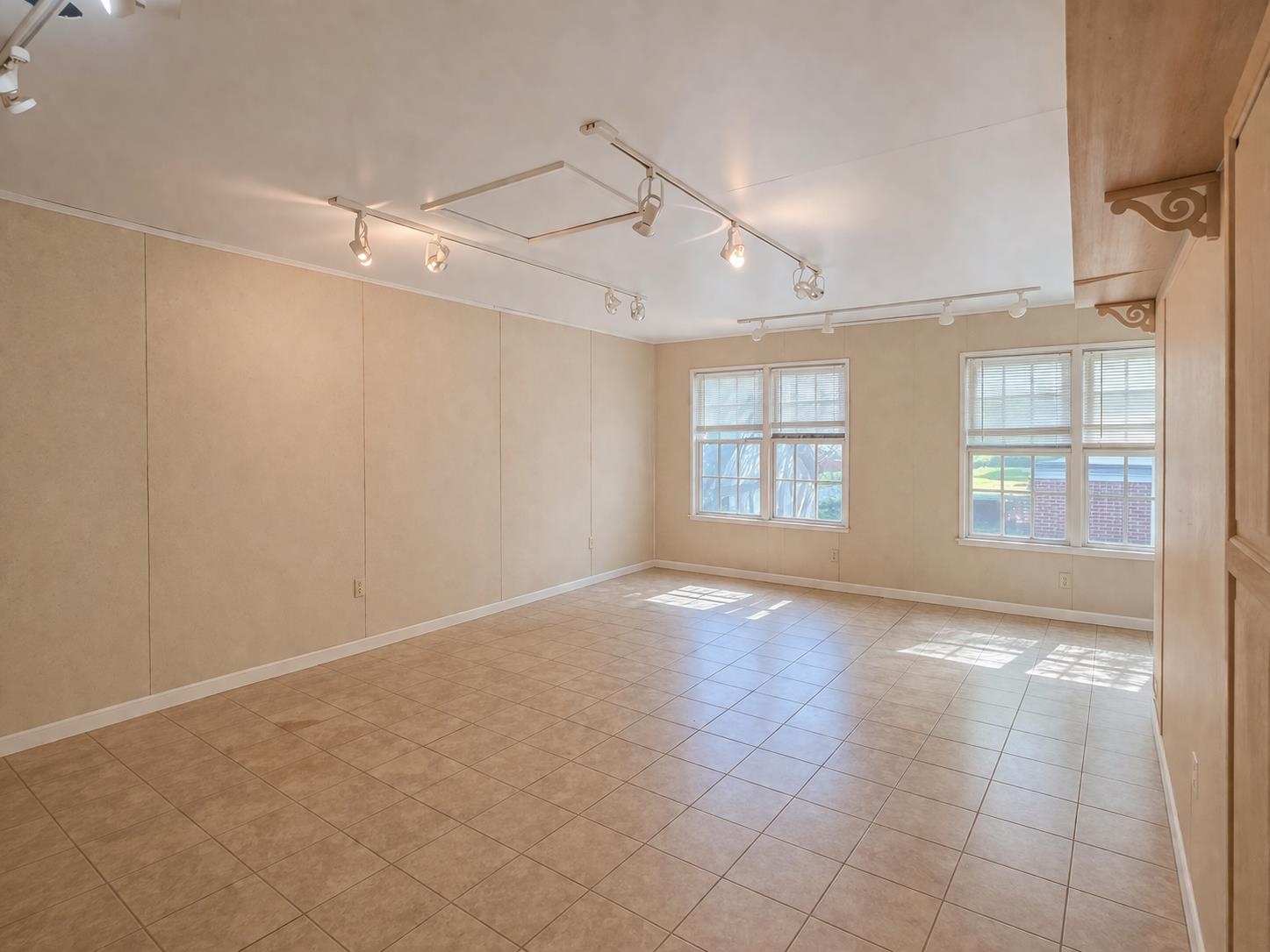3764 Healey St Property Photo 8