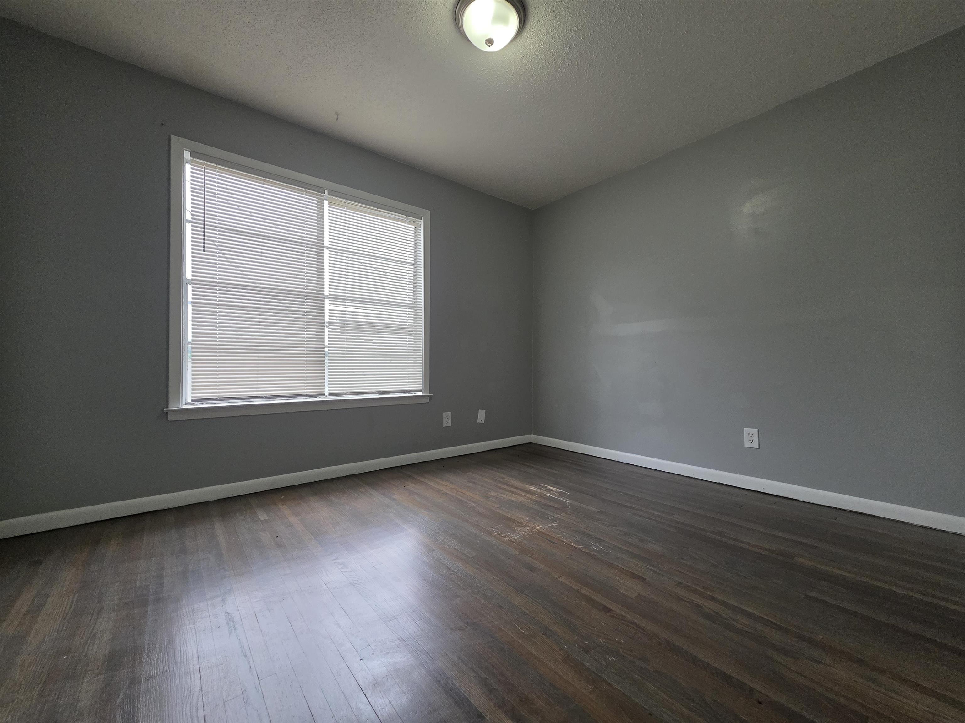 3969 Southlawn Ave Property Photo 7
