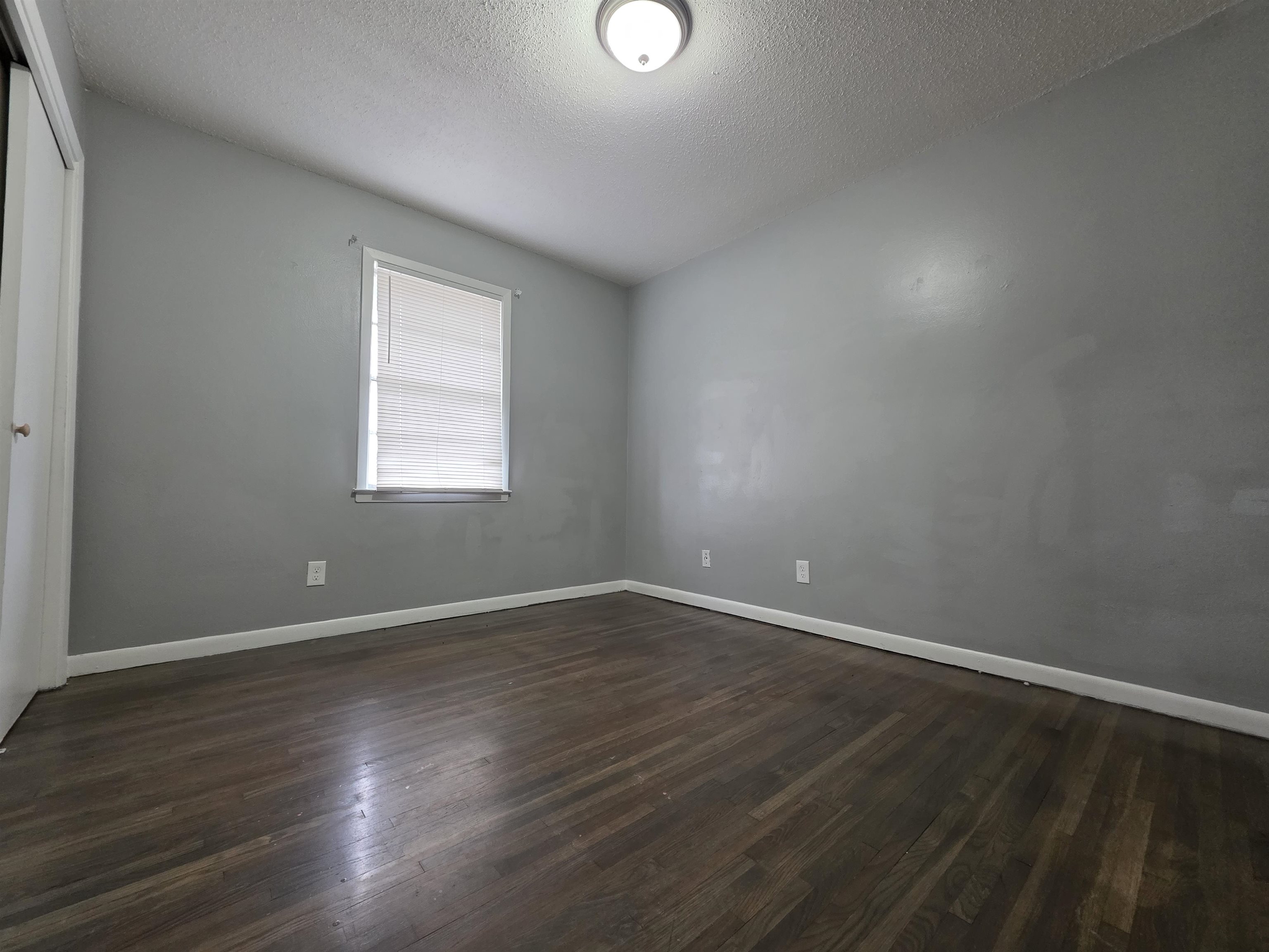 3969 Southlawn Ave Property Photo 8