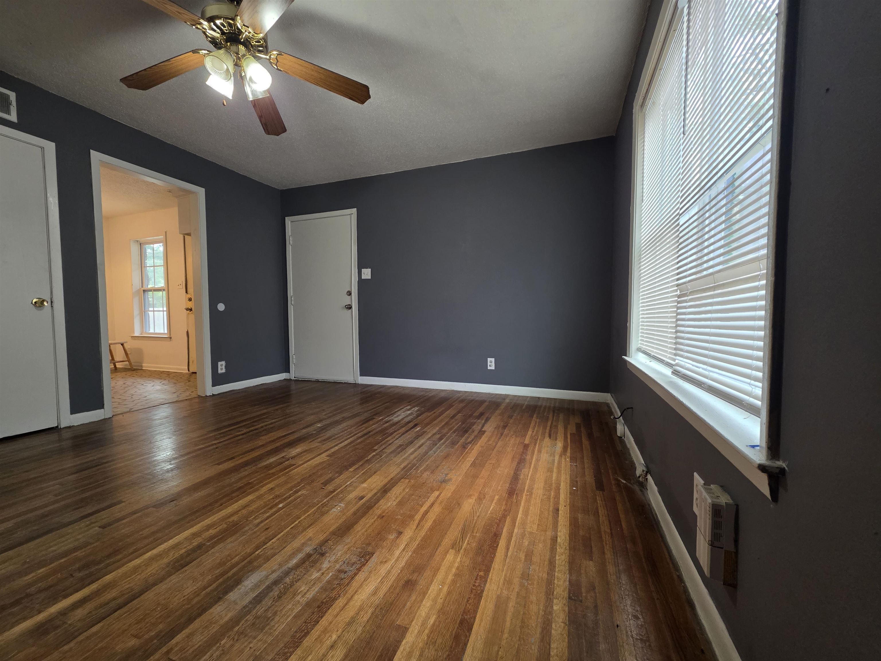 3969 Southlawn Ave Property Photo 16