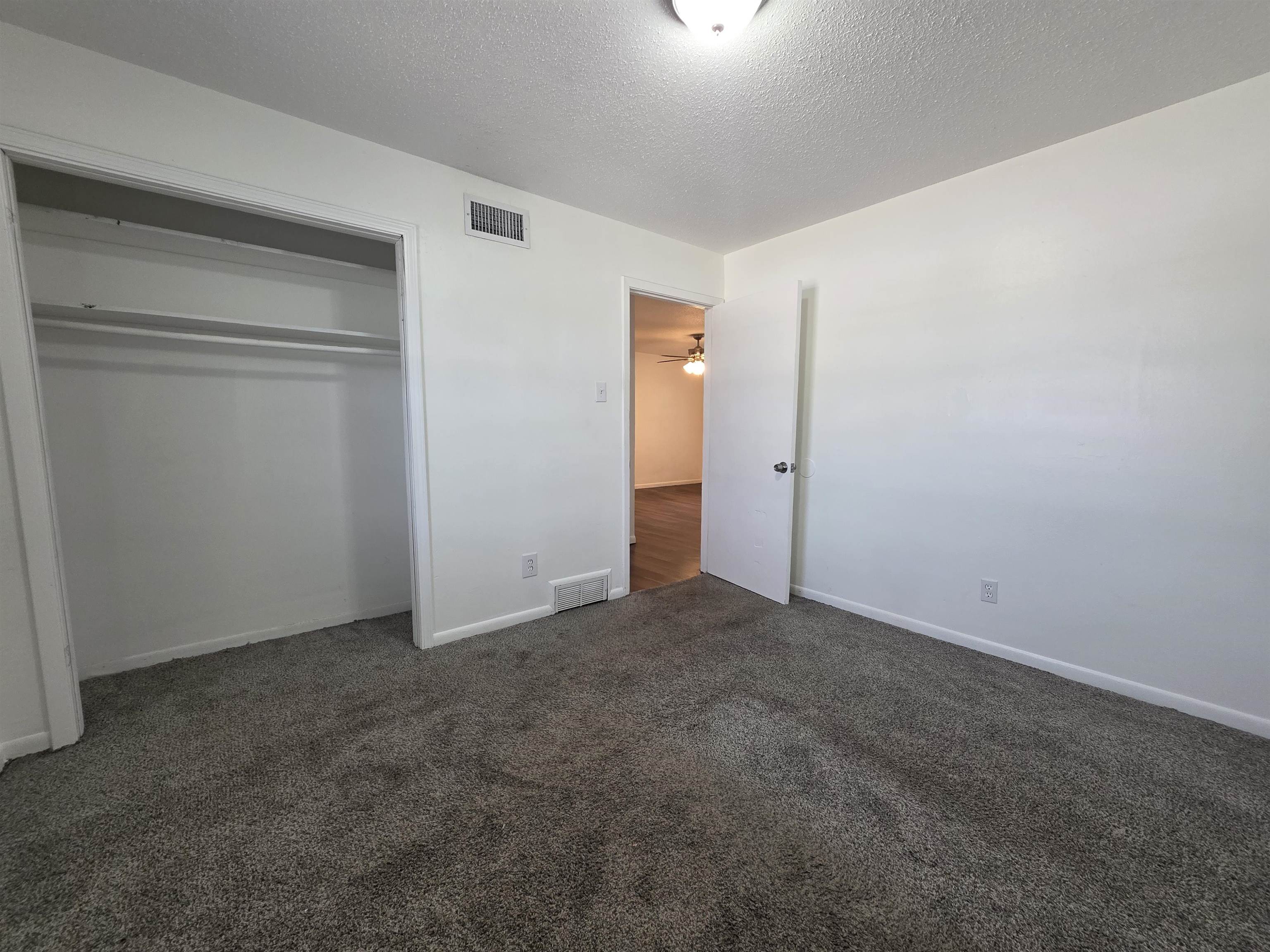 3969 Southlawn Ave Property Photo 32
