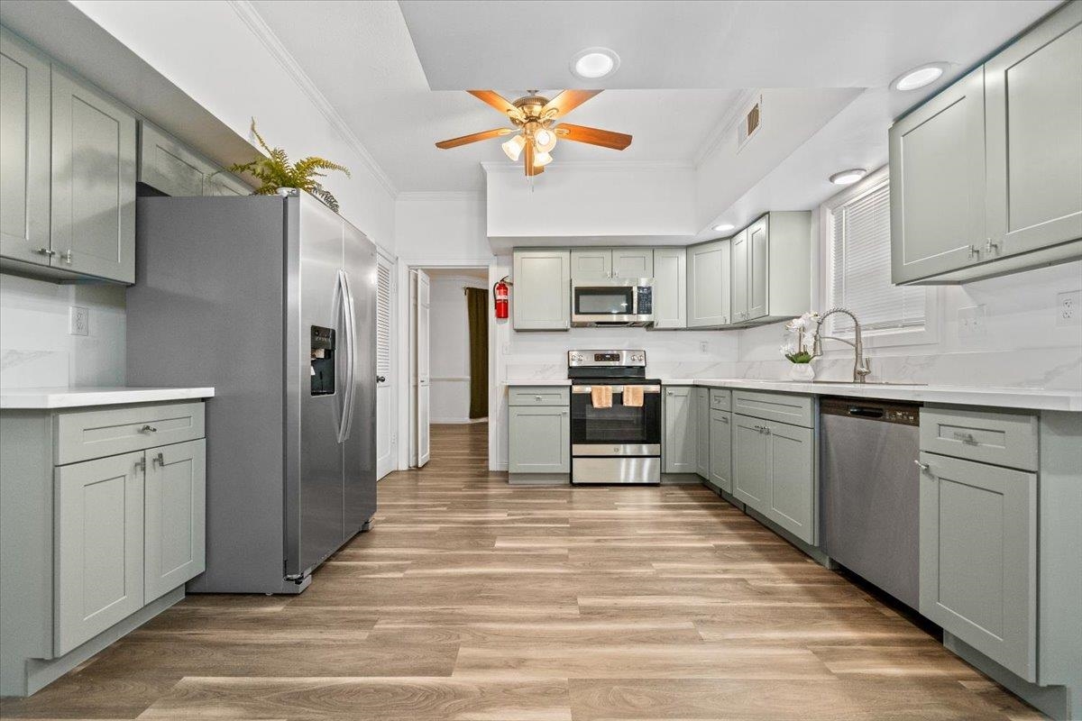 6736 Kirby Trace Cv Property Photo 5
