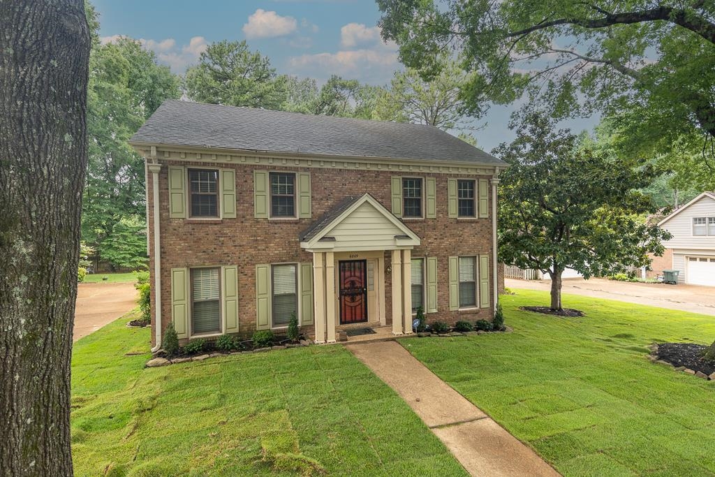 6869 Wytham Dr Property Photo 4