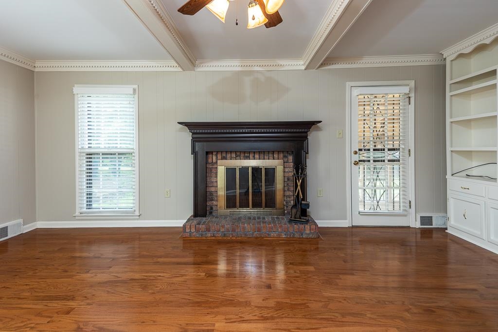 6869 Wytham Dr Property Photo 12