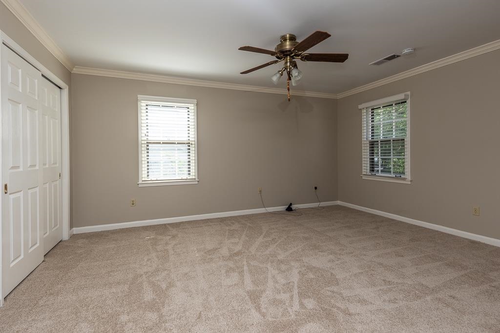 6869 Wytham Dr Property Photo 21