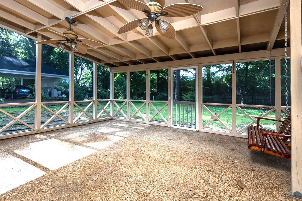 6869 Wytham Dr Property Photo 28
