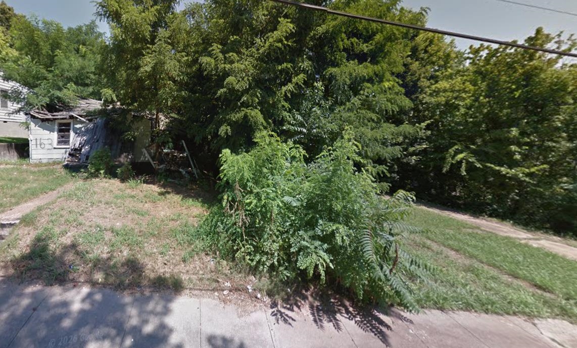 160 W MCKELLAR AVE Property Photo 1