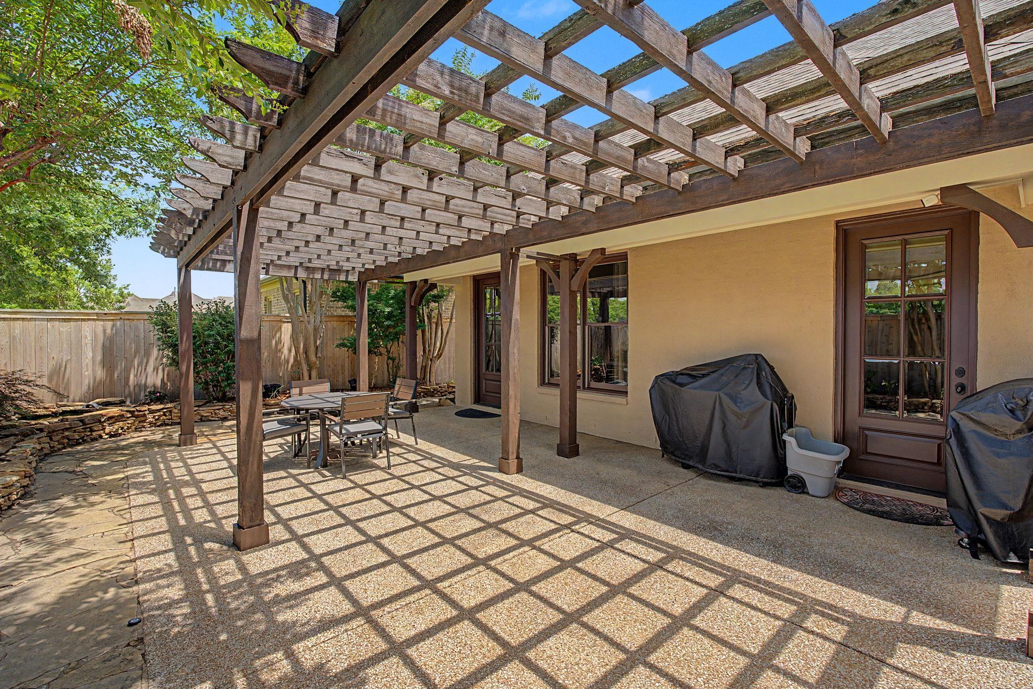 525 Ogilie Cv Property Photo 25