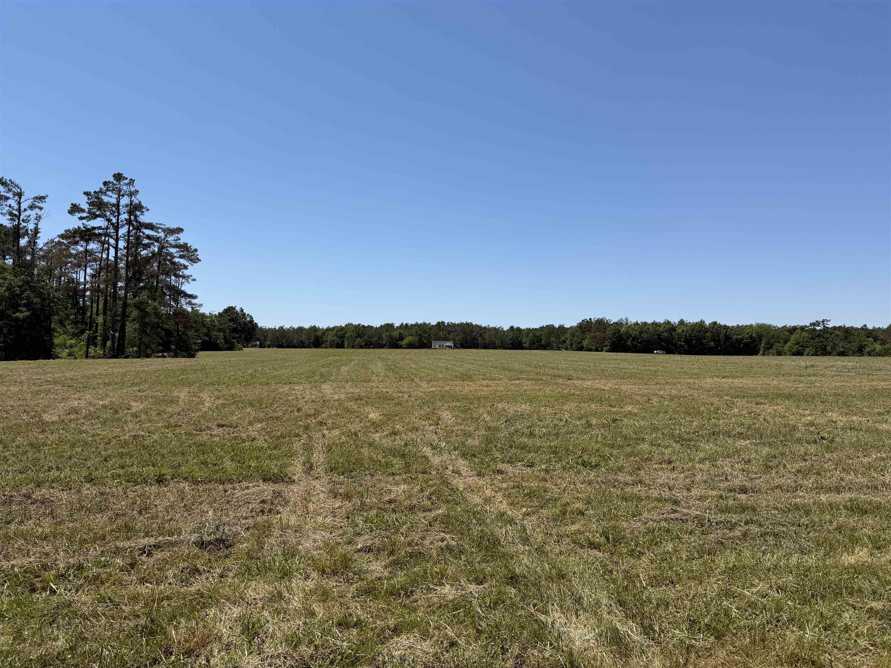 7 BETHLEHEM RD Property Photo 1