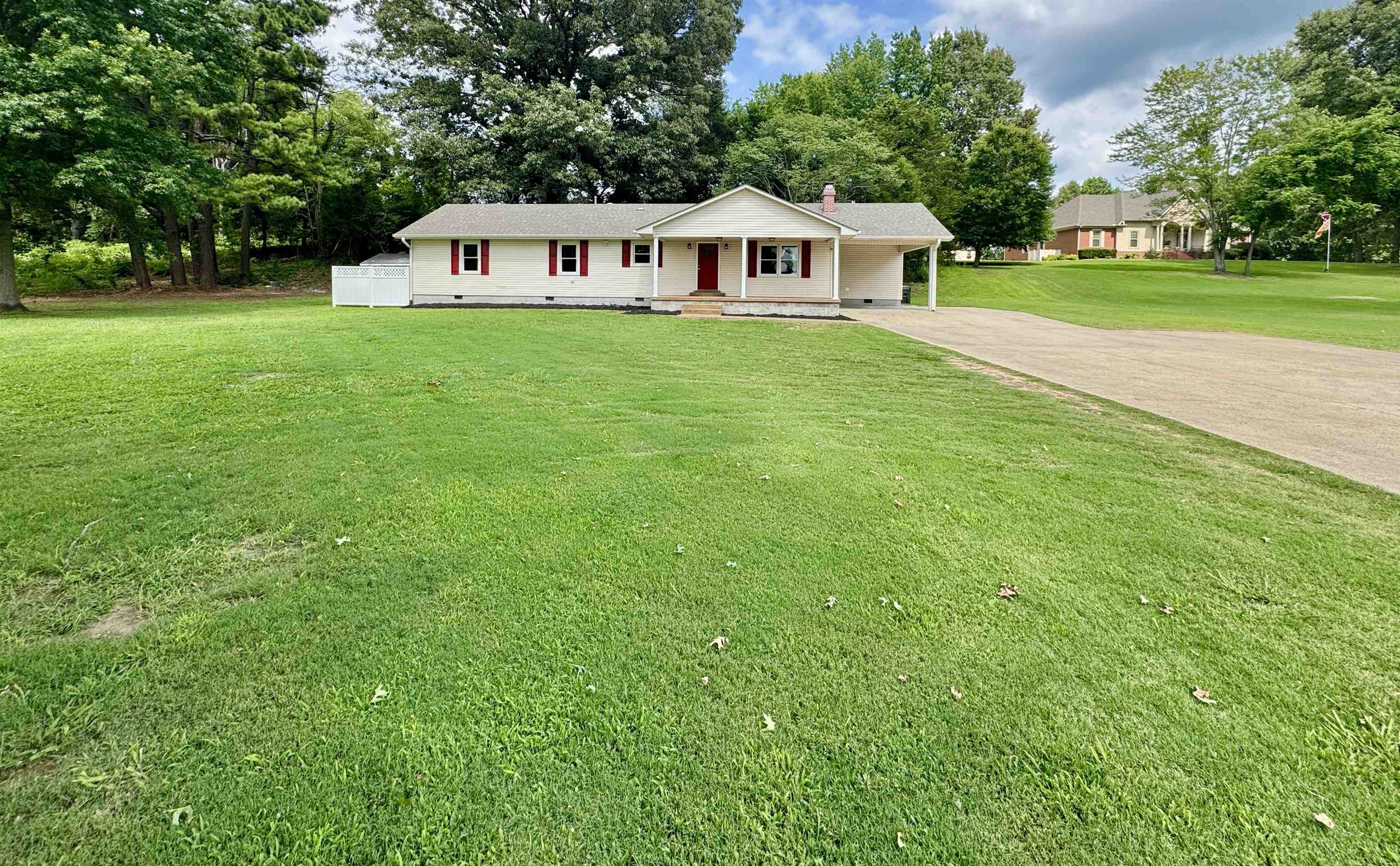 738 American Way Property Photo 7