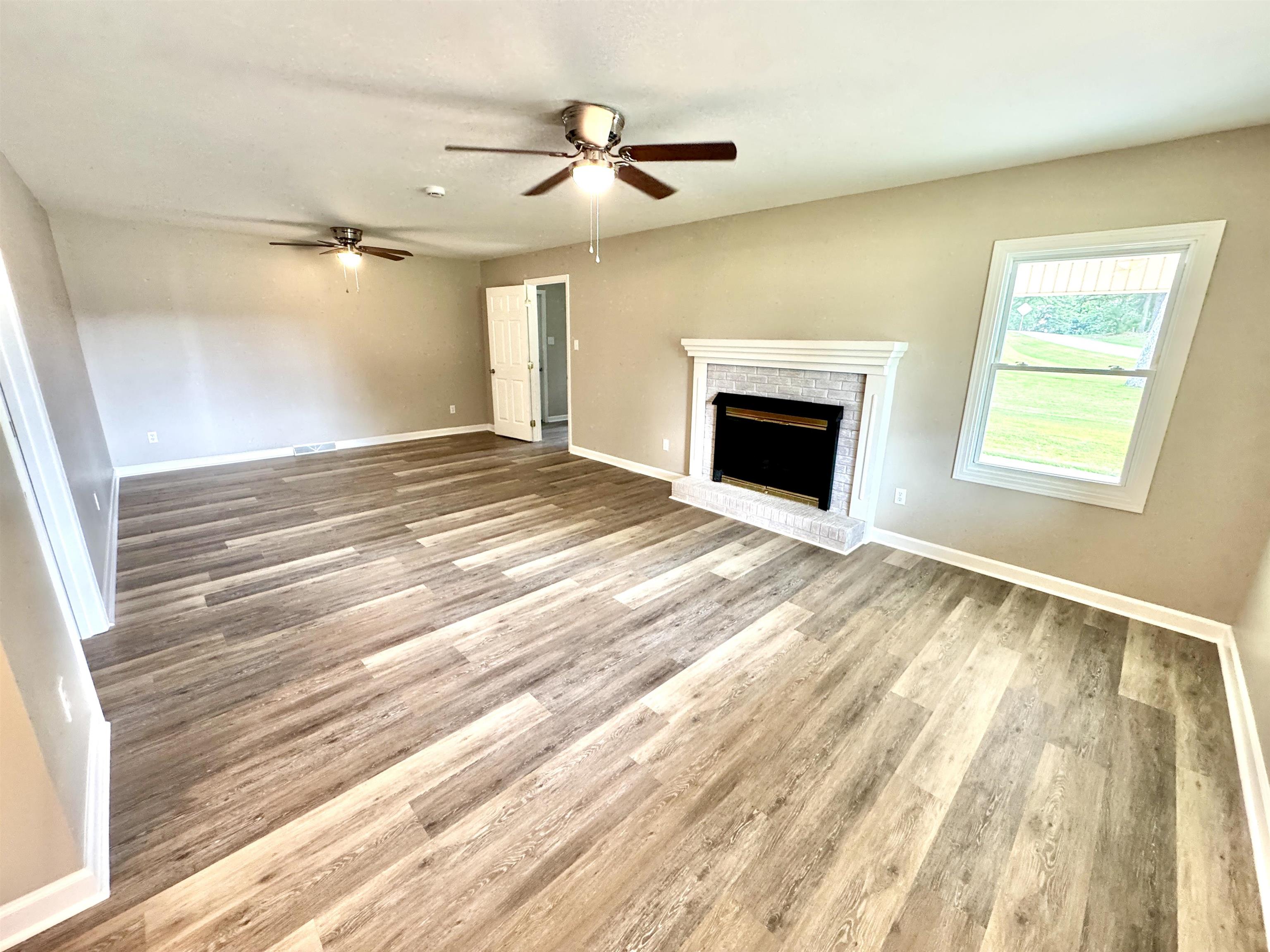 738 American Way Property Photo 10
