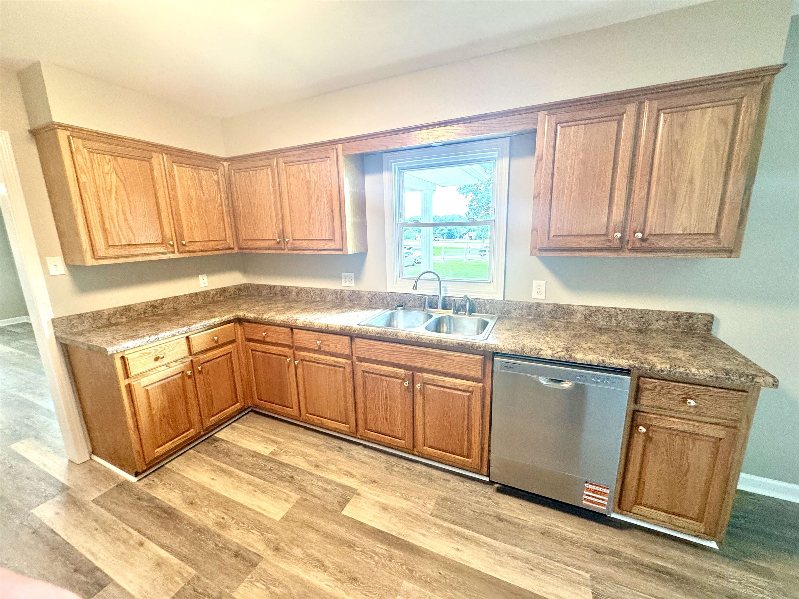 738 American Way Property Photo 11