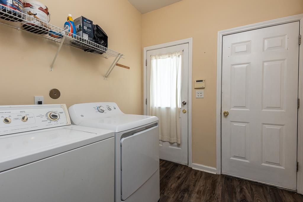 1317 Island Pl E Property Photo 12