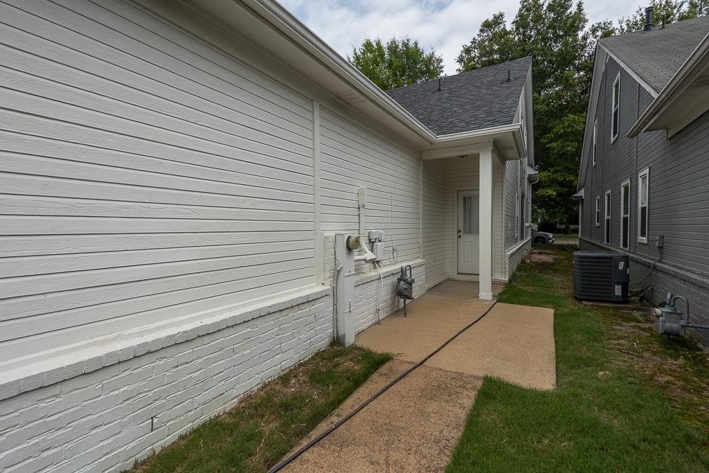 1317 Island Pl E Property Photo 22