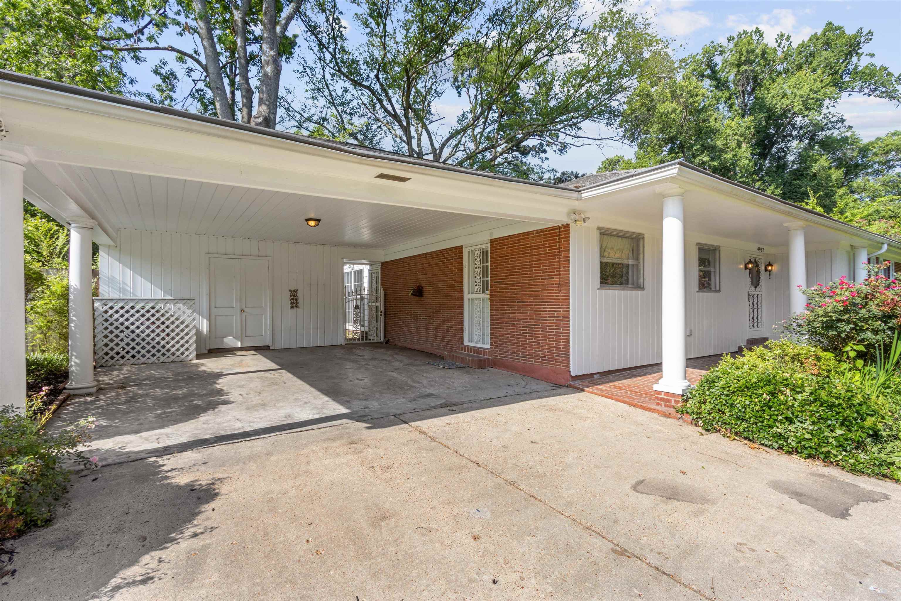 4967 Newhaven Ave Property Photo 4